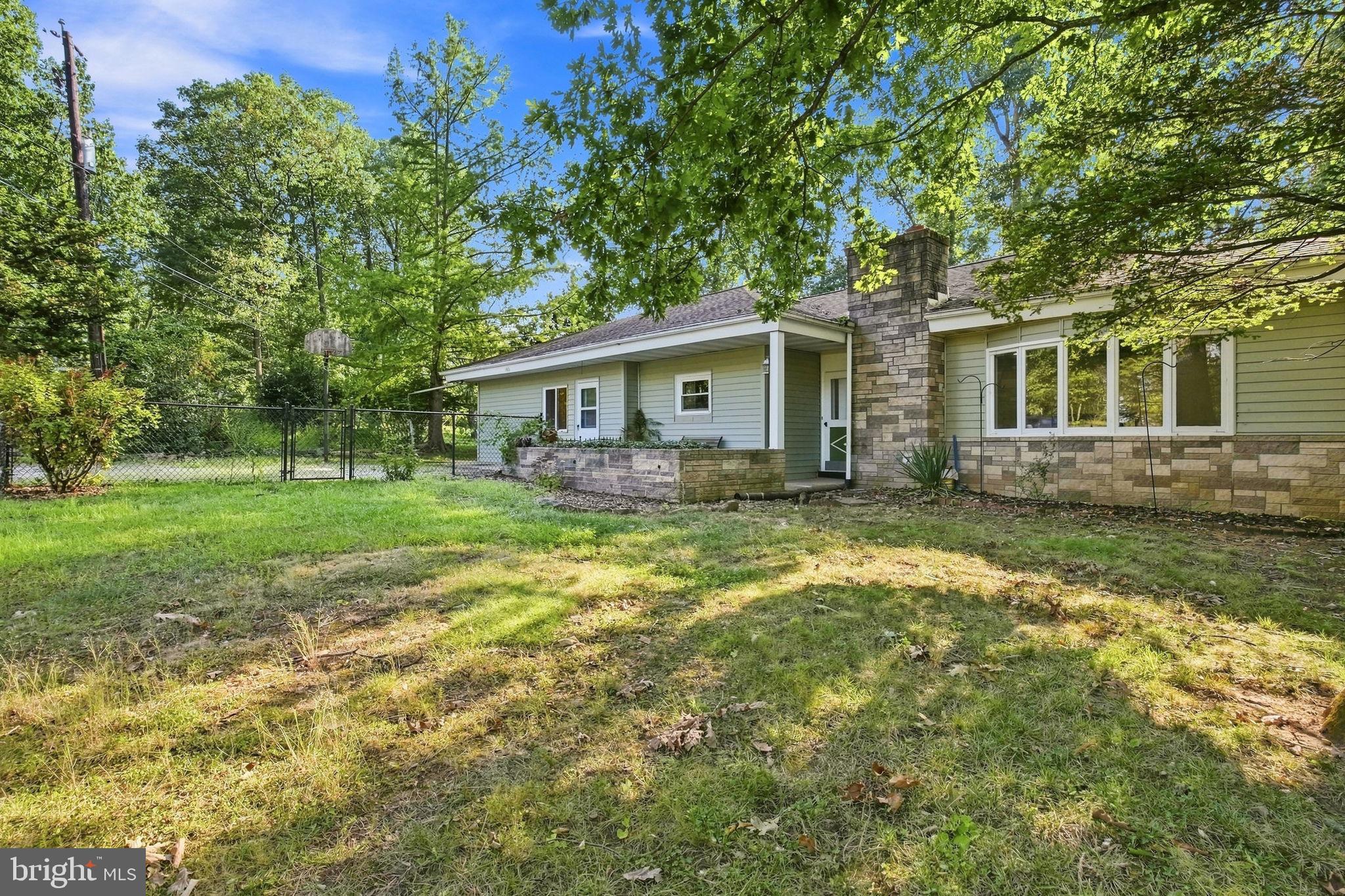 160 KENNEDY LANE