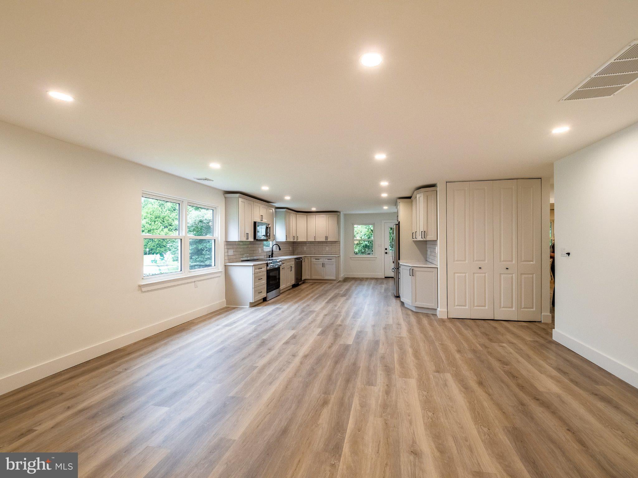 64 HUNTINGTON DRIVE