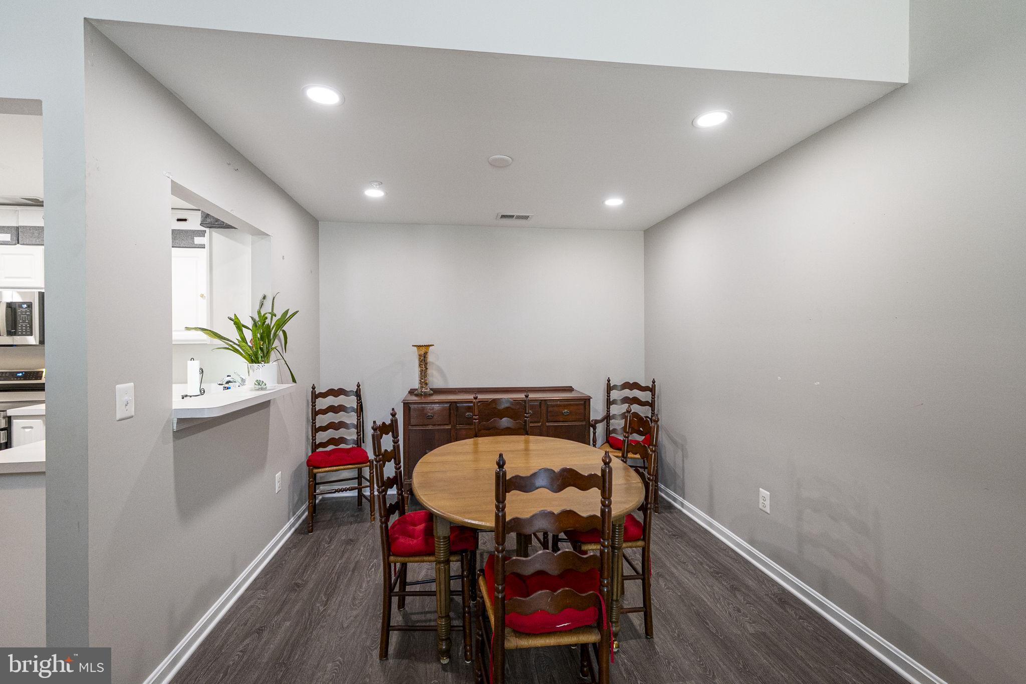 WINIFRED MANOR - Residential