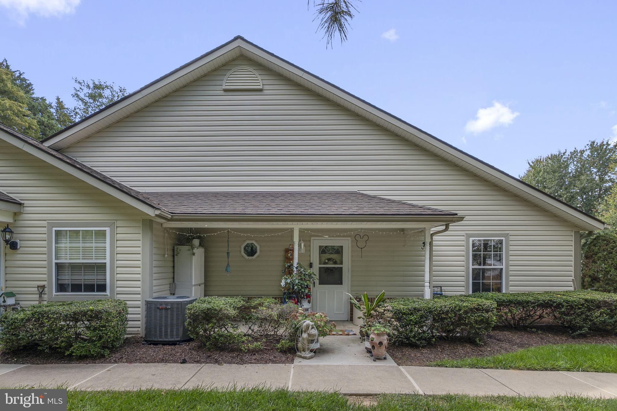 WINIFRED MANOR - Residential