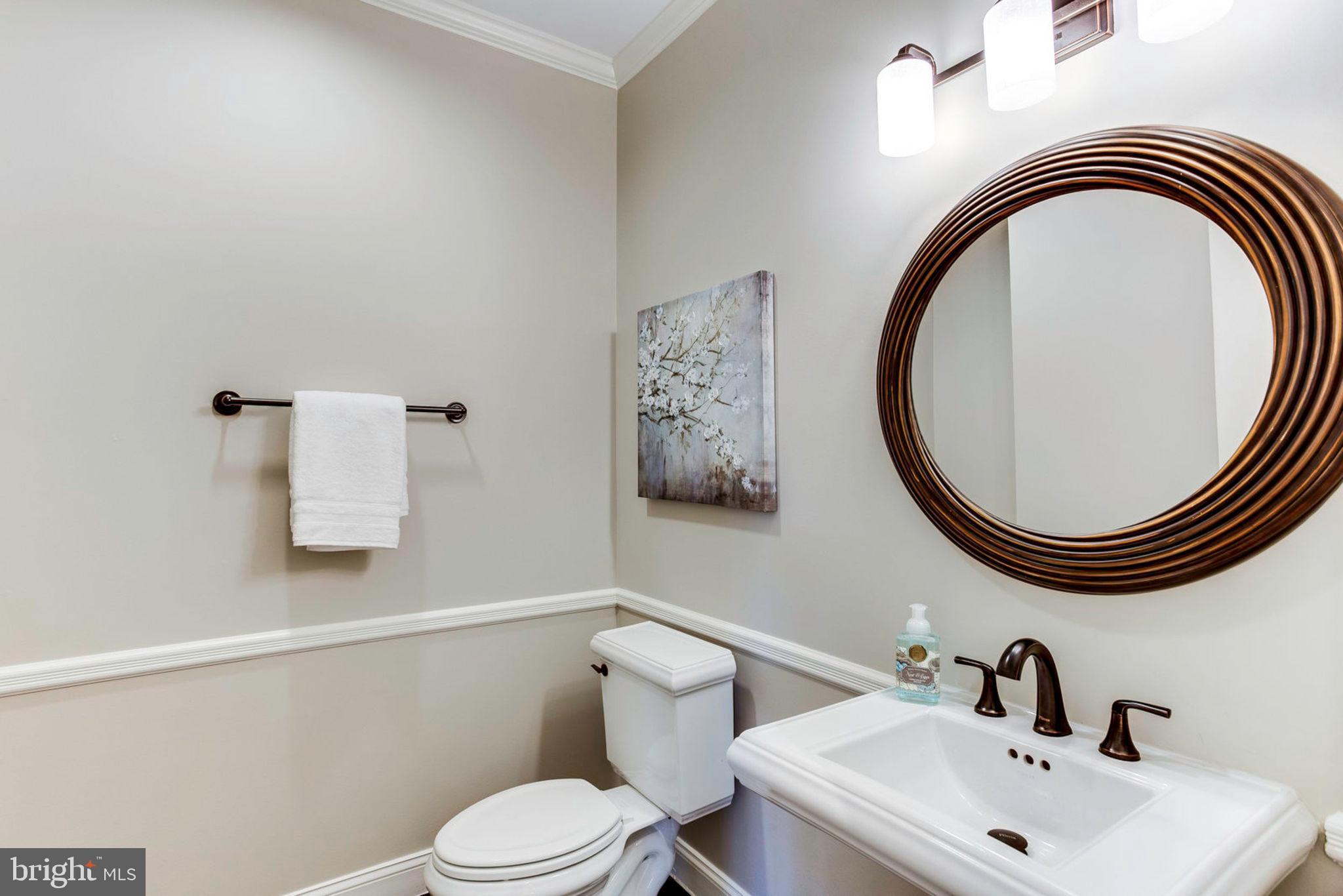 HUNTING HILLS - Residential