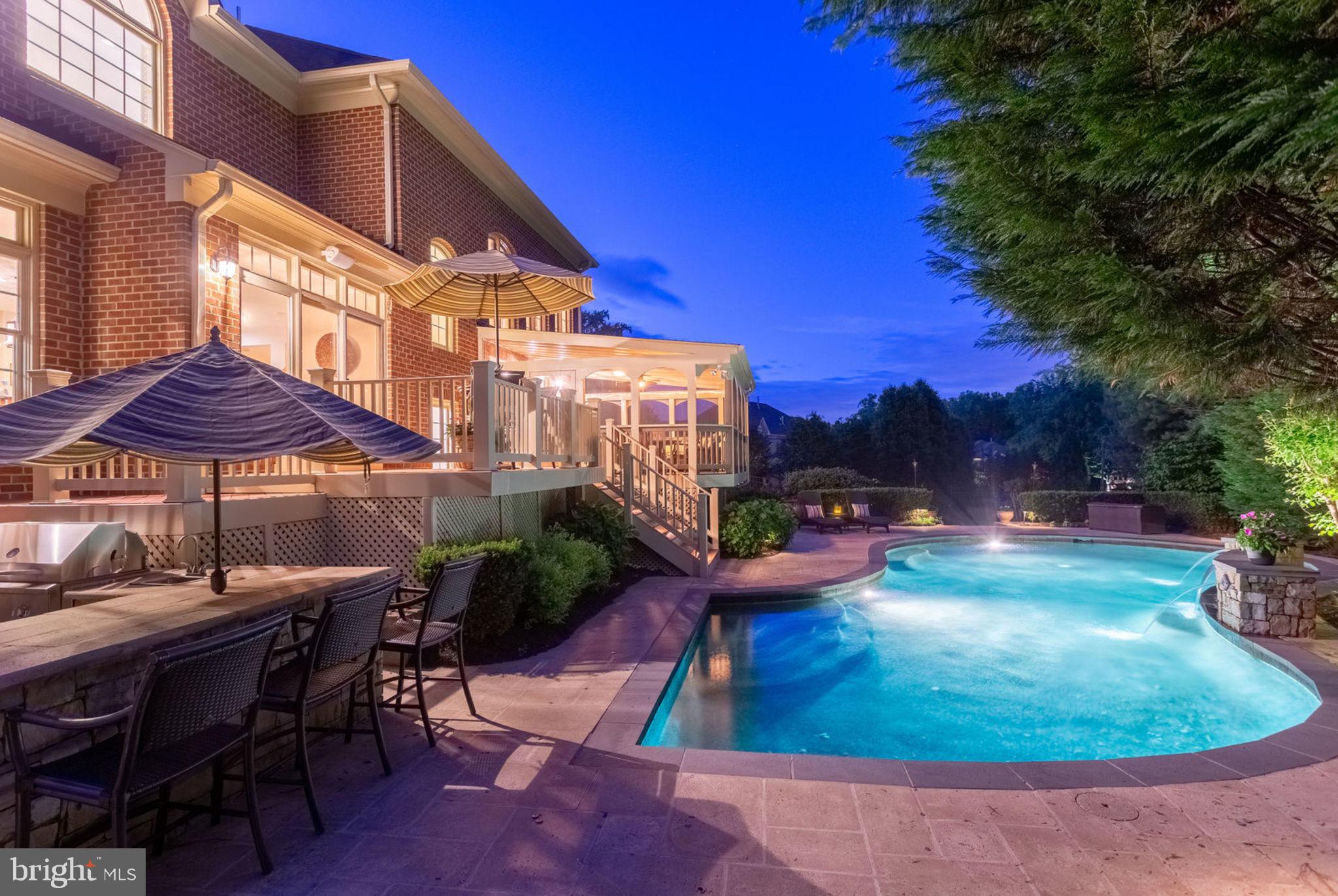 HUNTING HILLS - Residential