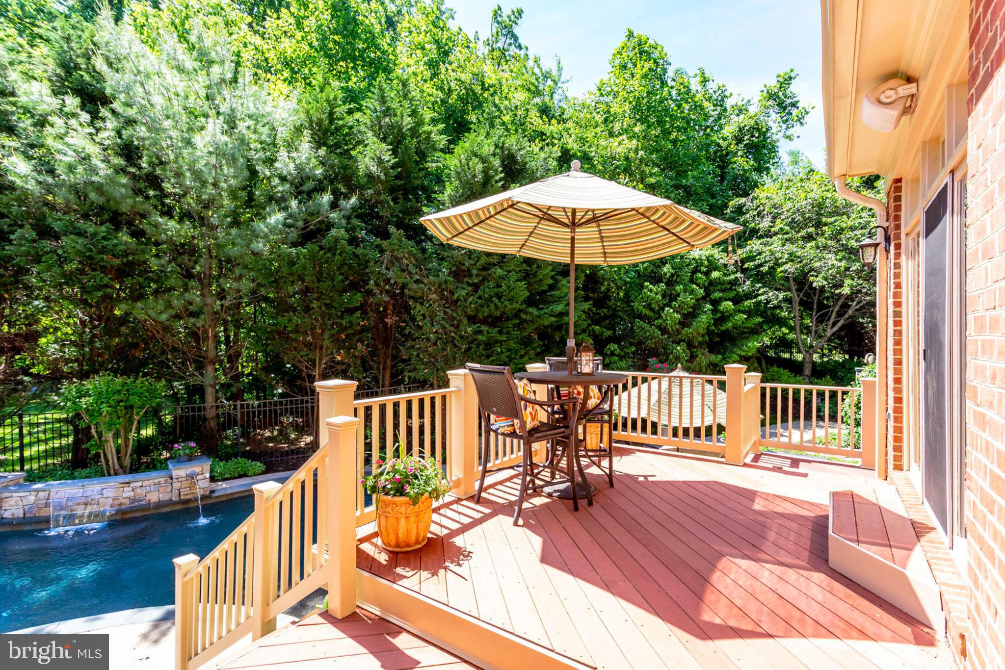 HUNTING HILLS - Residential