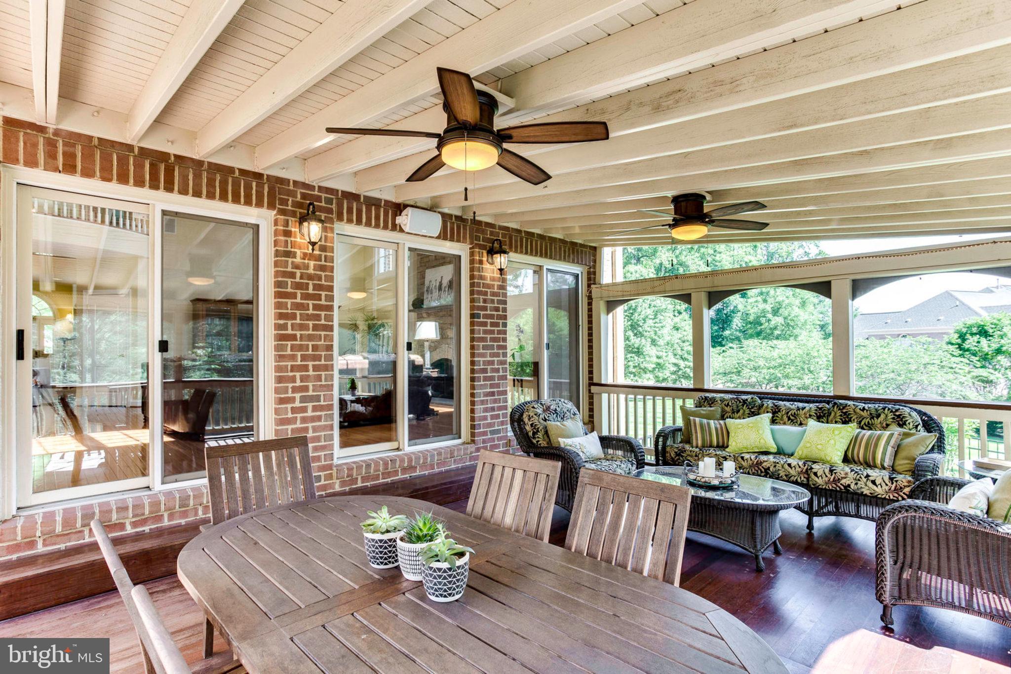 HUNTING HILLS - Residential