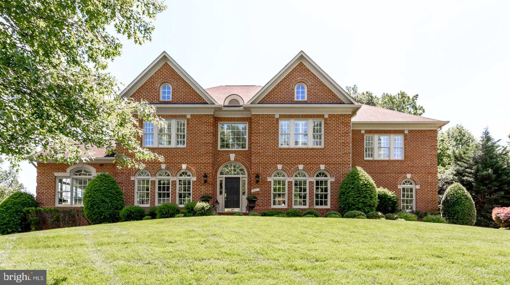 HUNTING HILLS - Residential