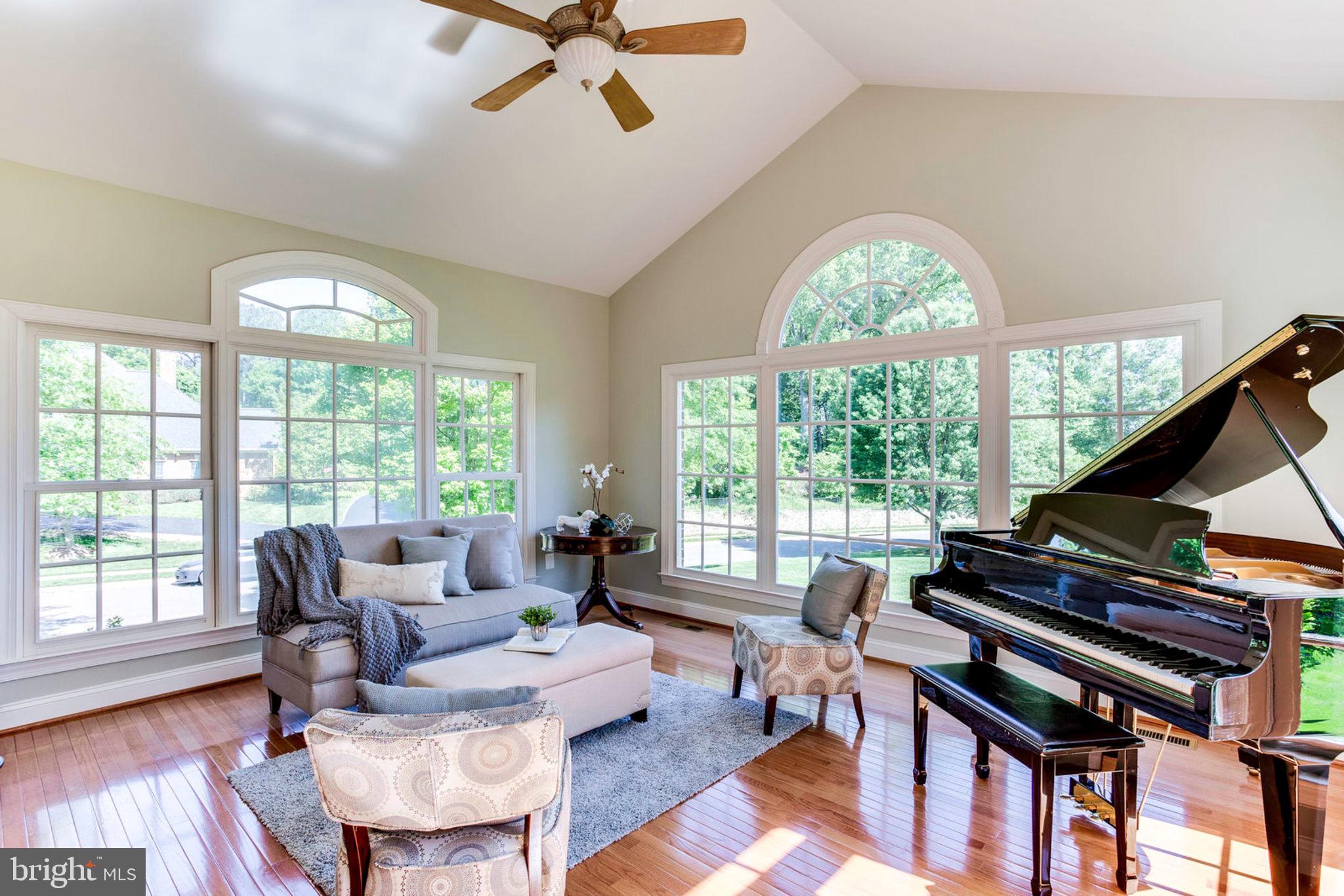 HUNTING HILLS - Residential