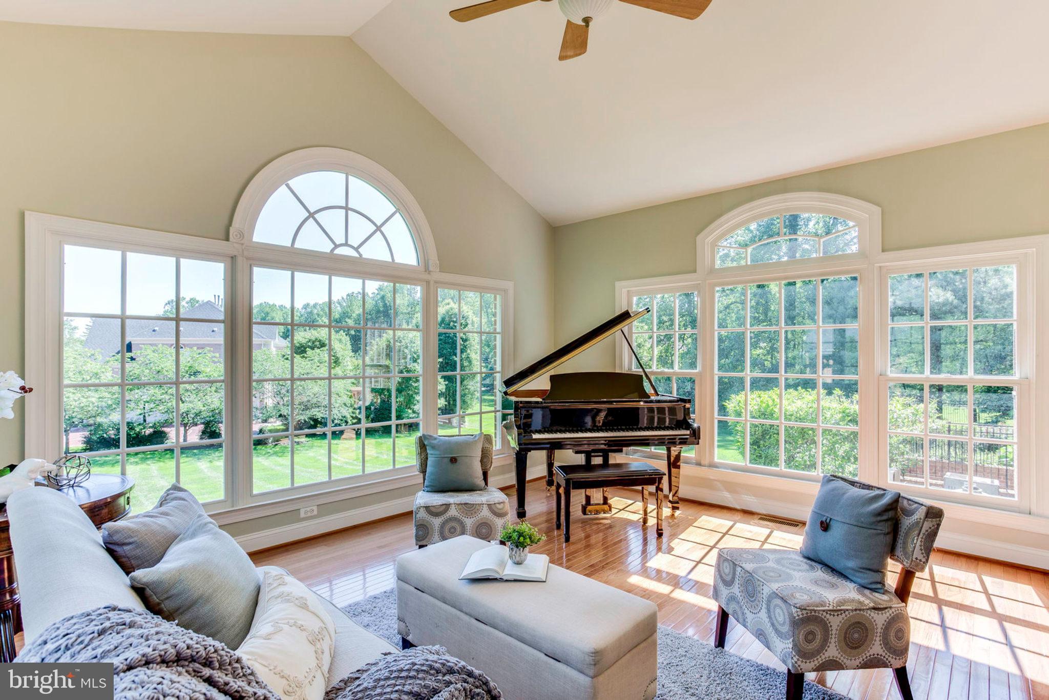 HUNTING HILLS - Residential