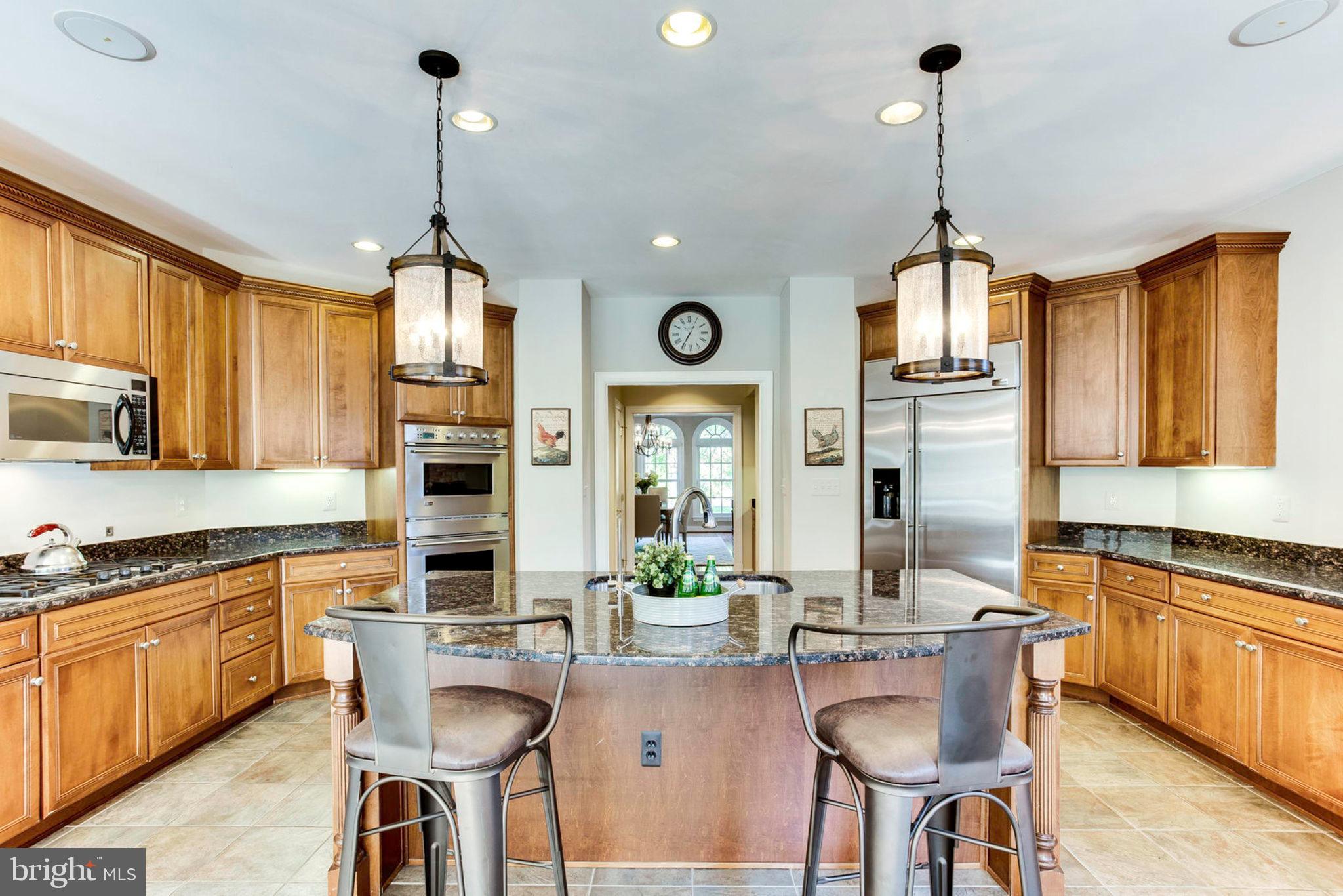 HUNTING HILLS - Residential