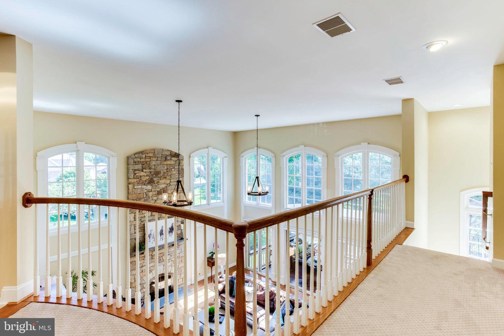 HUNTING HILLS - Residential