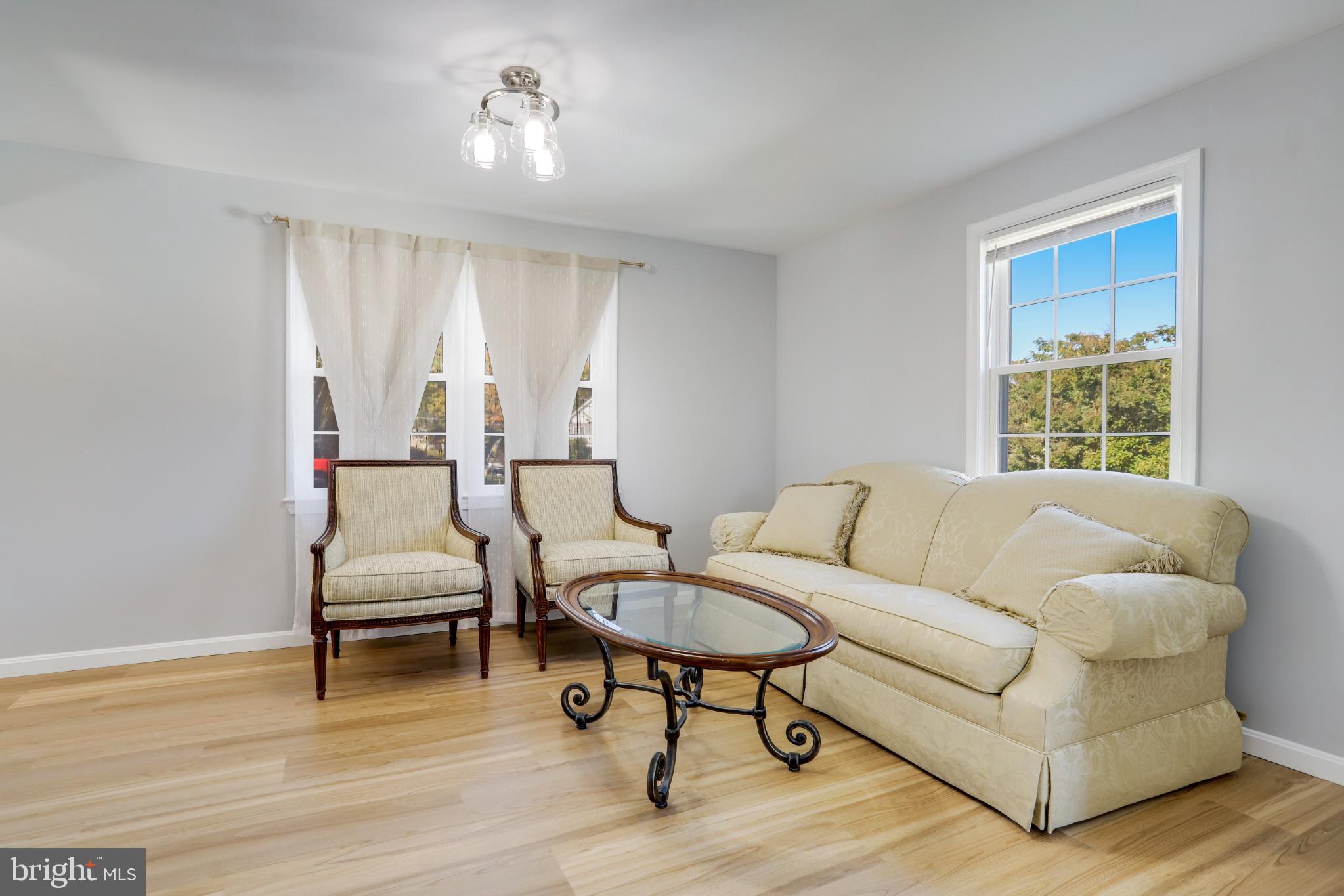 WEST LAWN - Residential