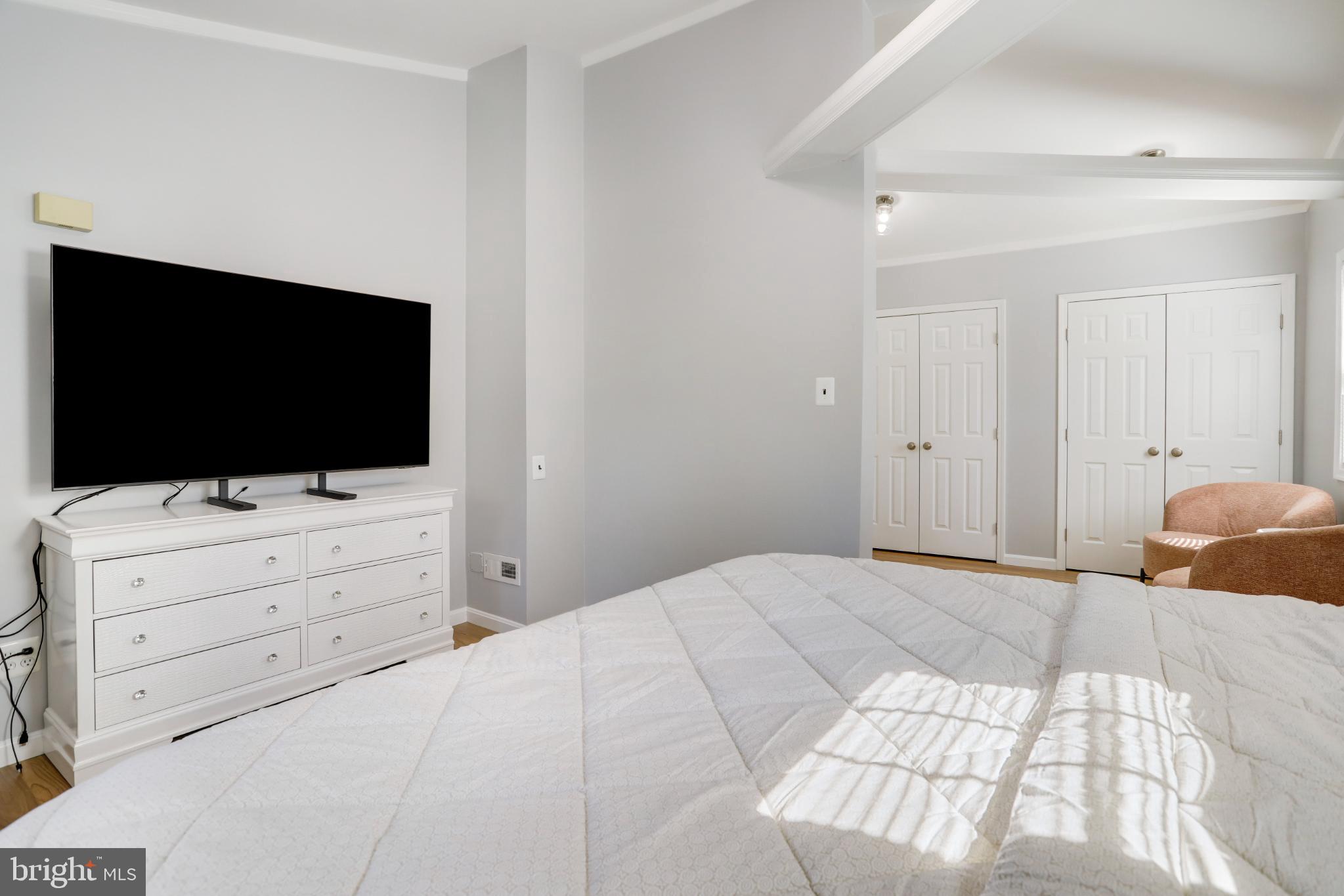 WEST LAWN - Residential