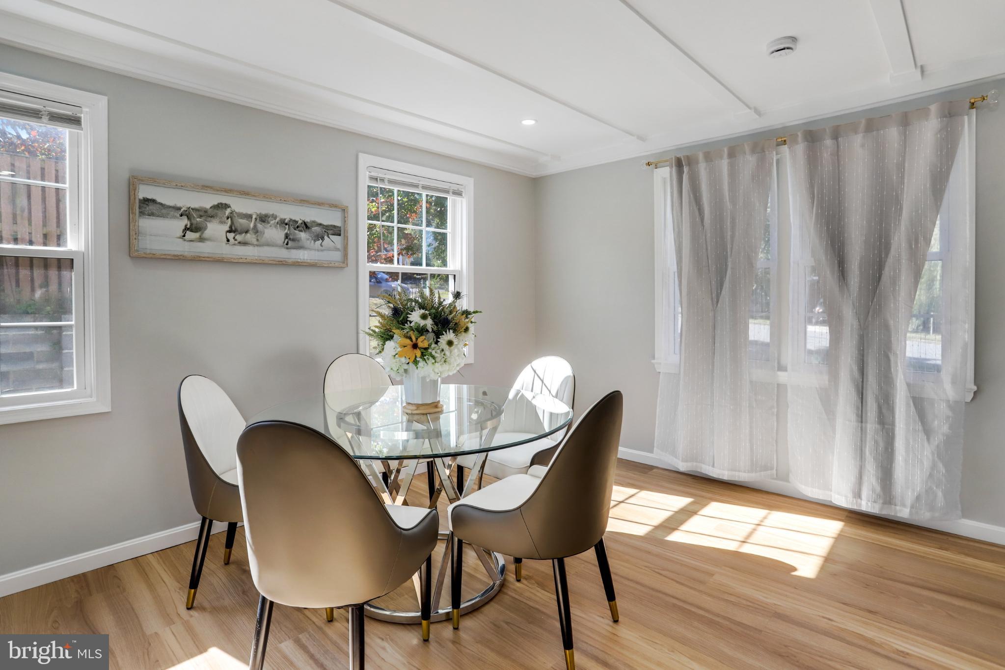 WEST LAWN - Residential