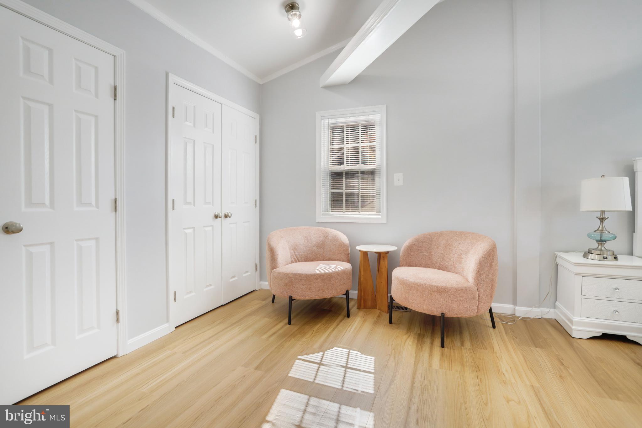 WEST LAWN - Residential