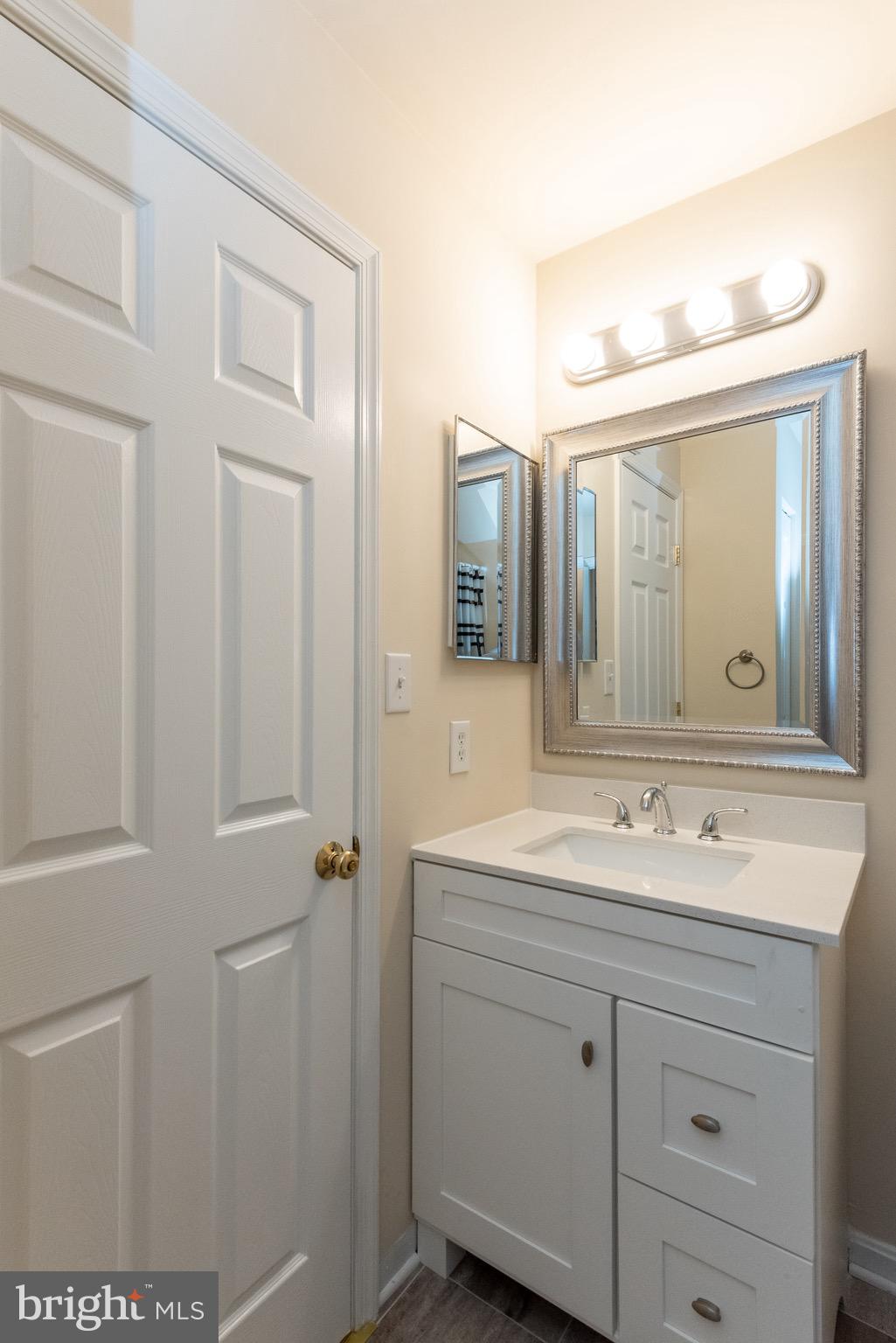 CLOVERLEAF COMMONS - Residential