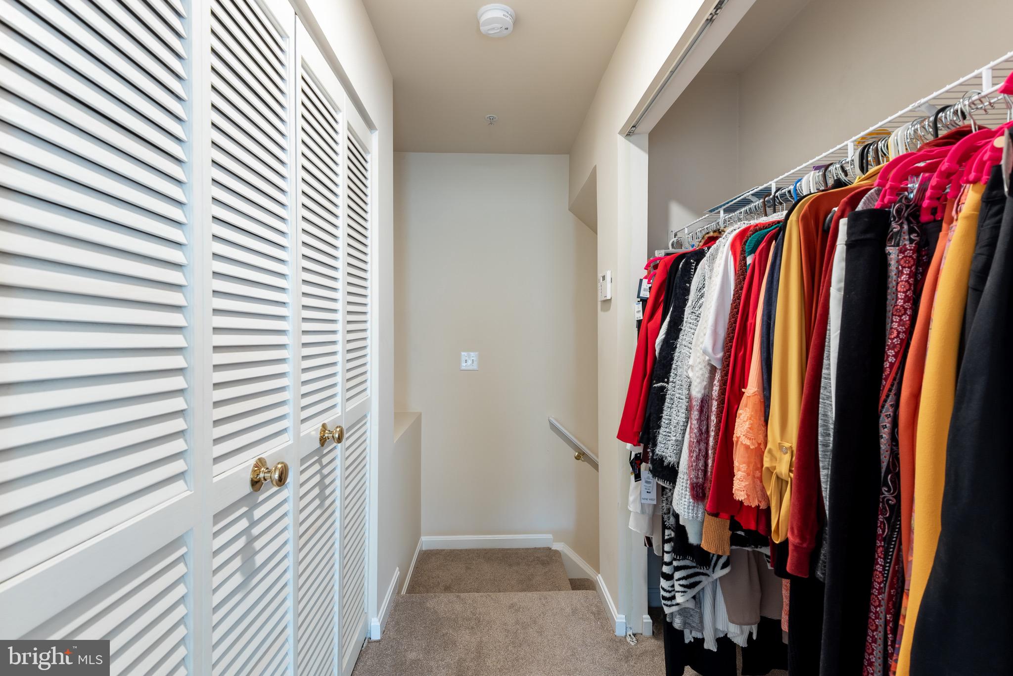 CLOVERLEAF COMMONS - Residential