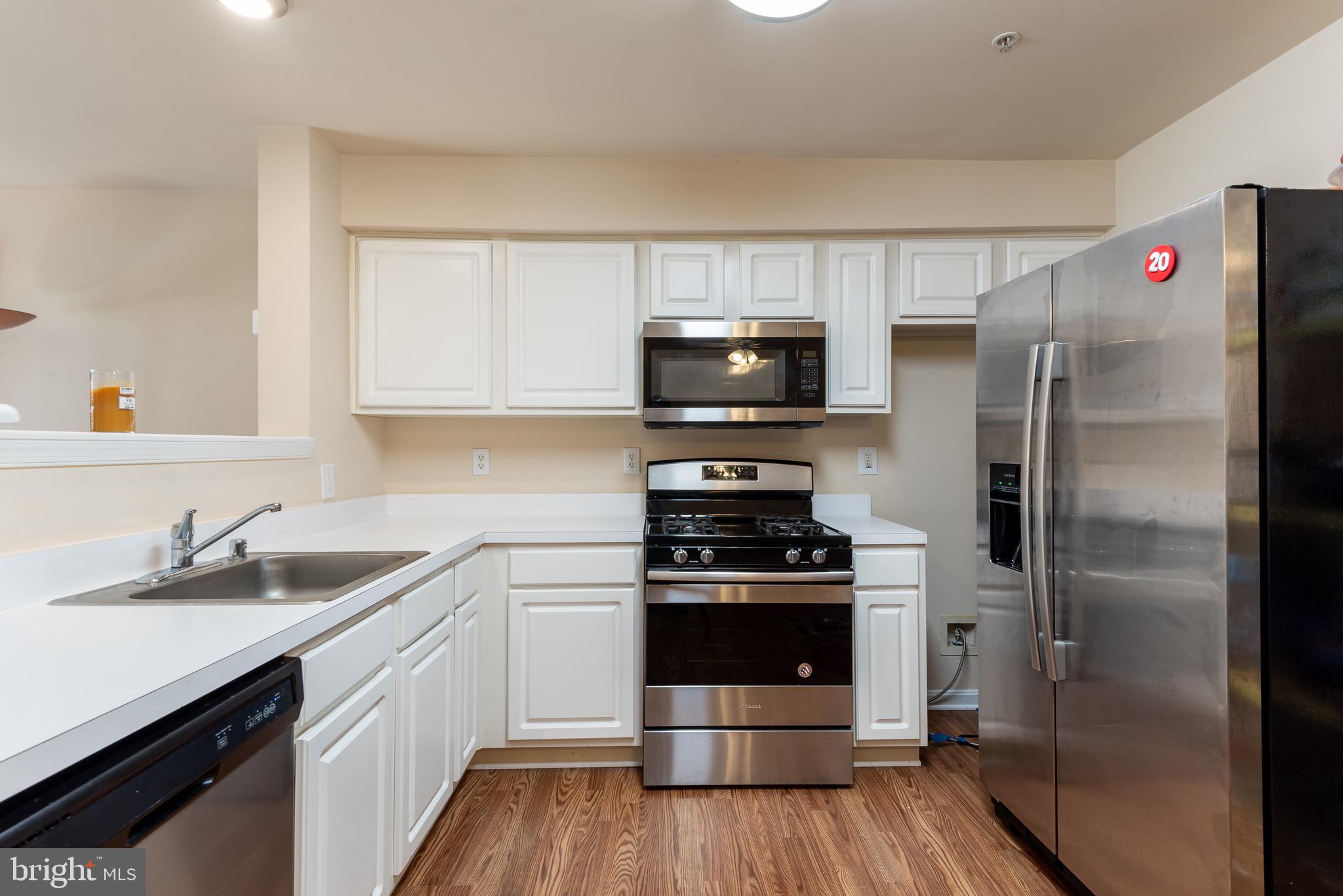 CLOVERLEAF COMMONS - Residential