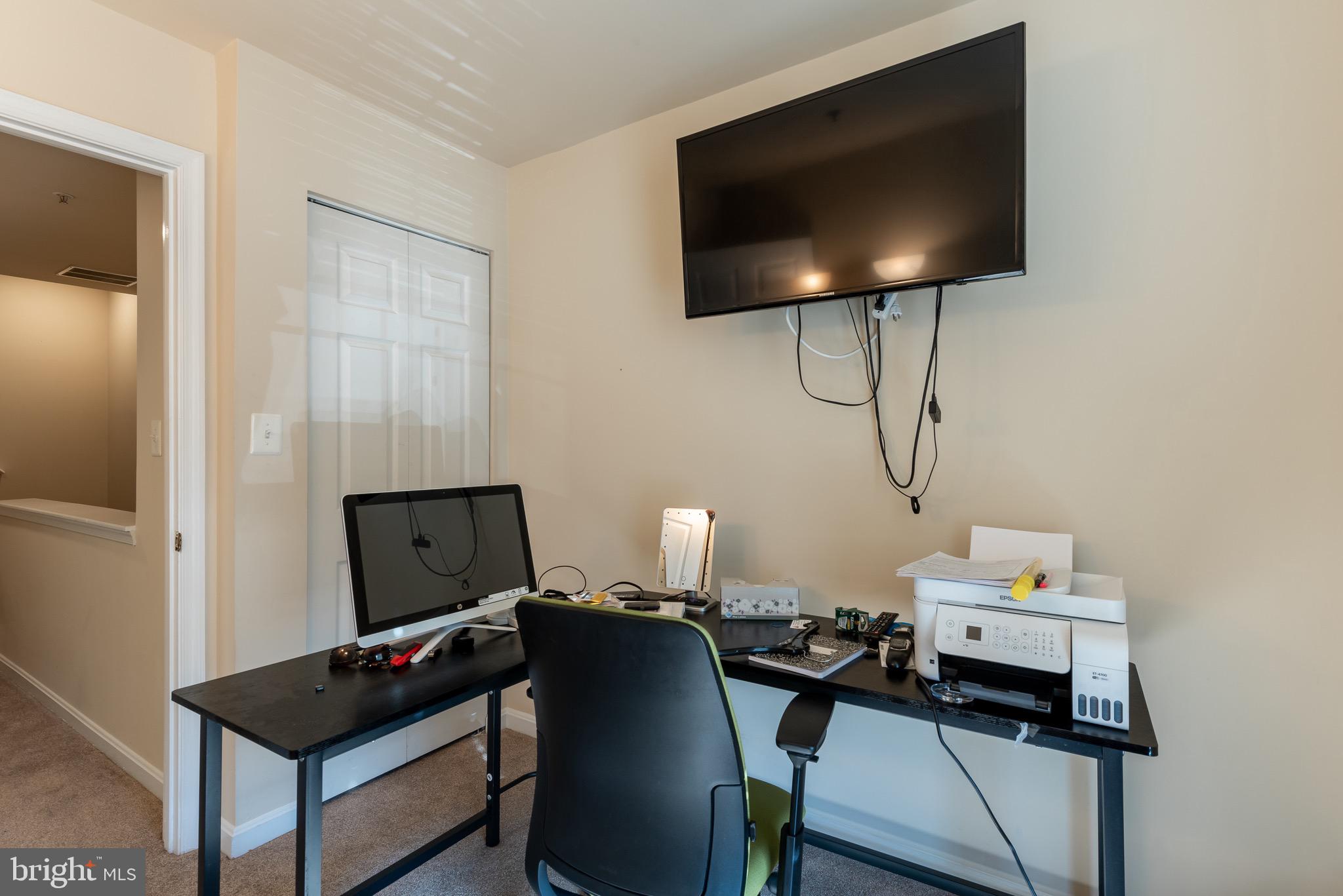 CLOVERLEAF COMMONS - Residential