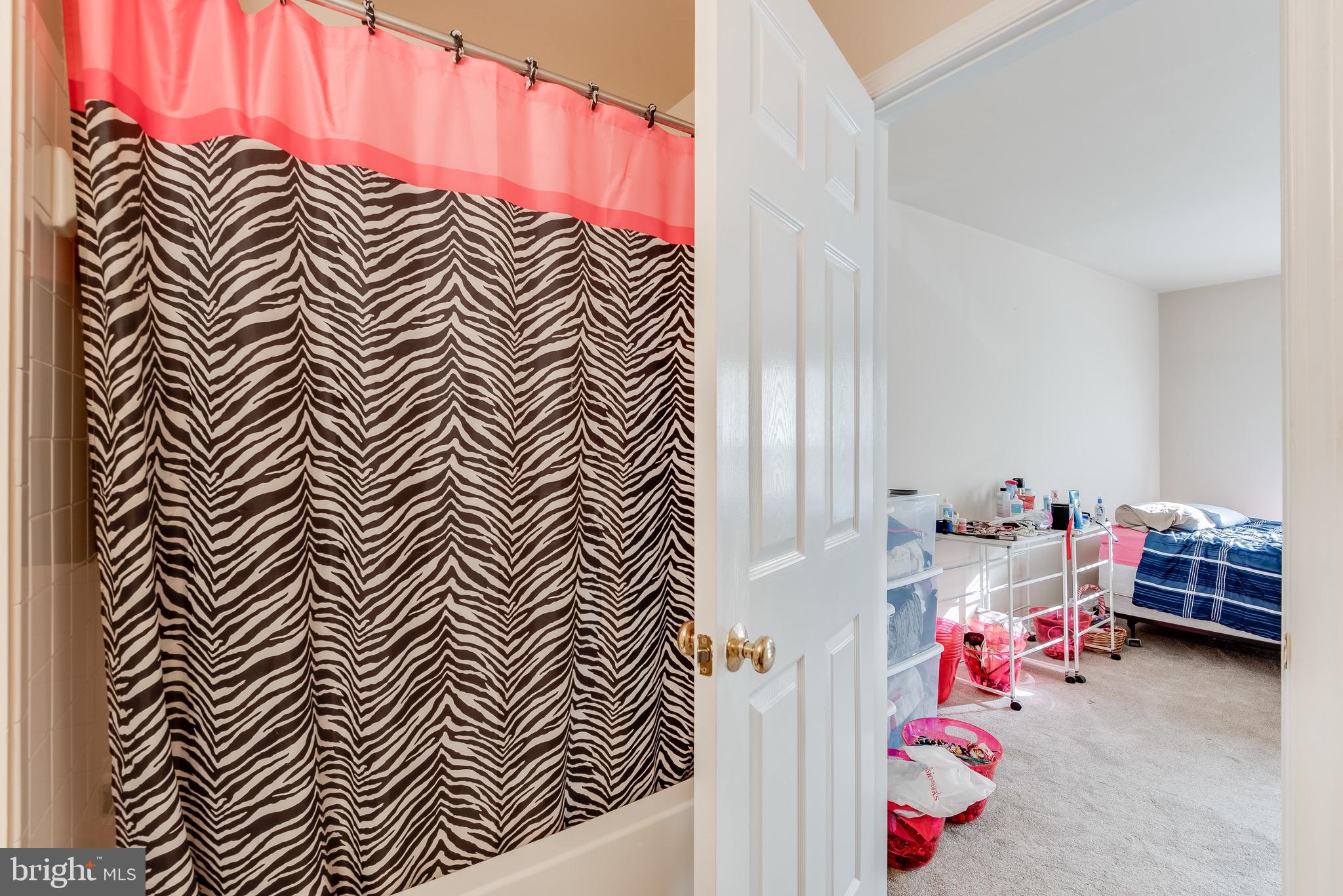 CLOVERLEAF COMMONS - Residential