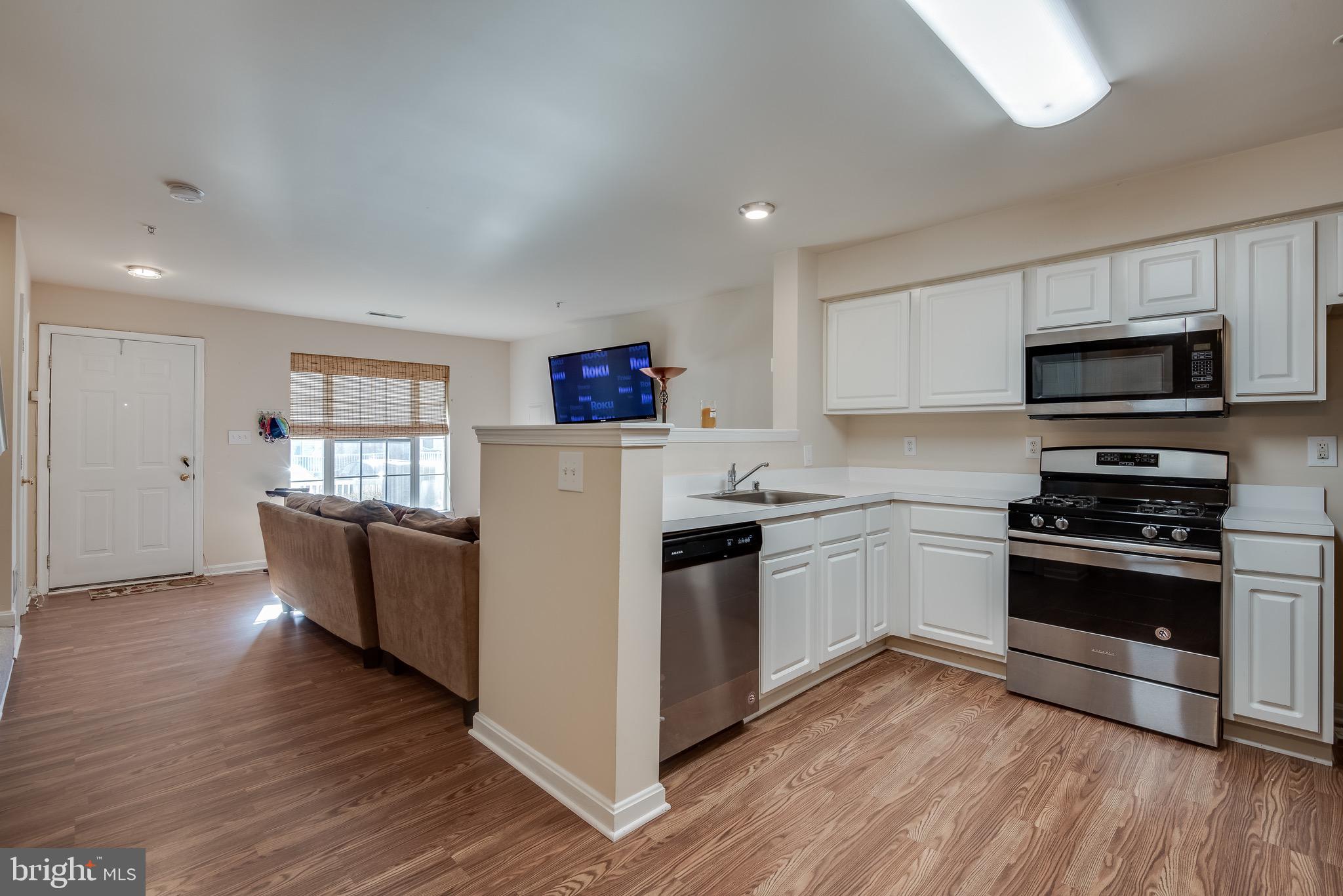 CLOVERLEAF COMMONS - Residential