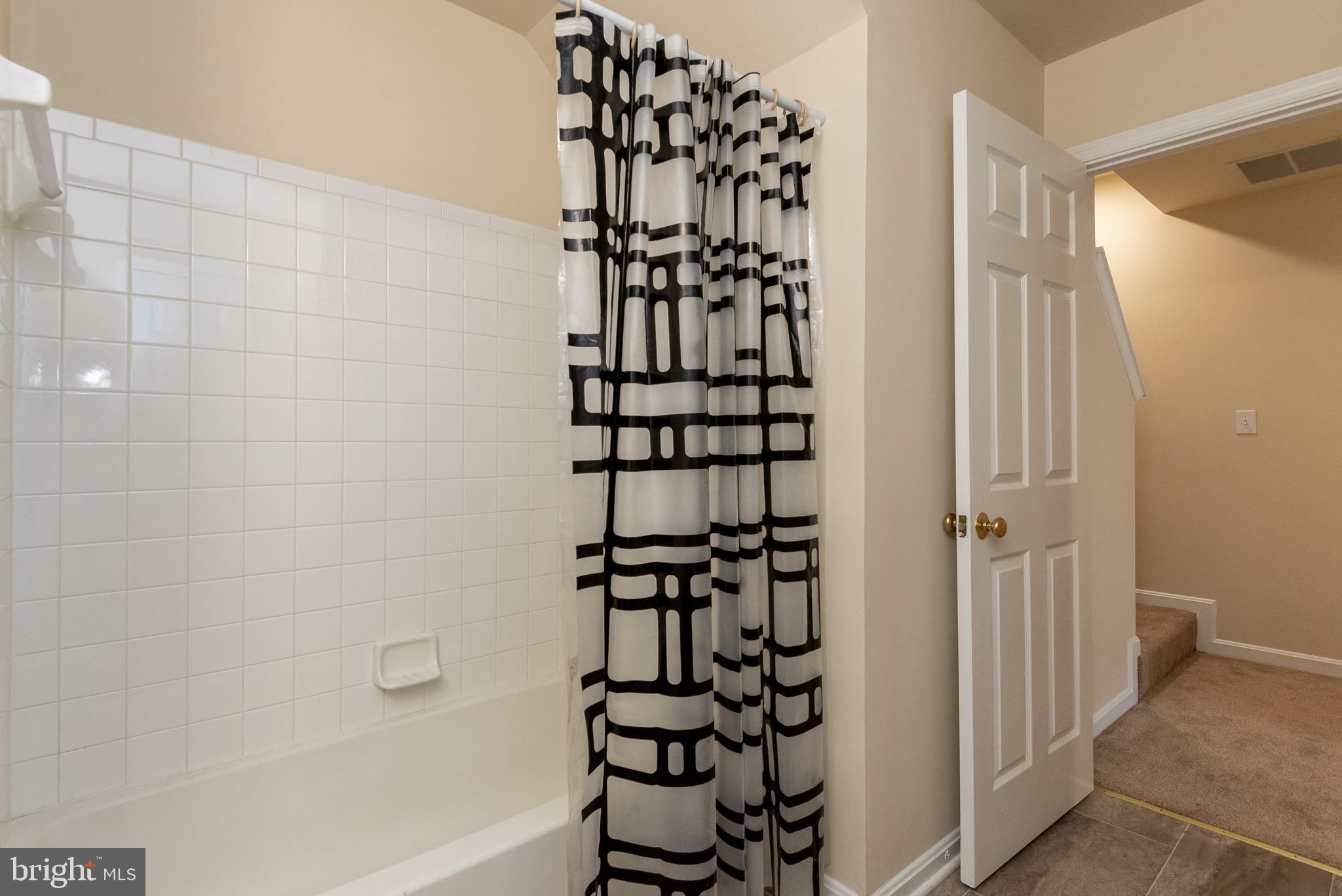 CLOVERLEAF COMMONS - Residential