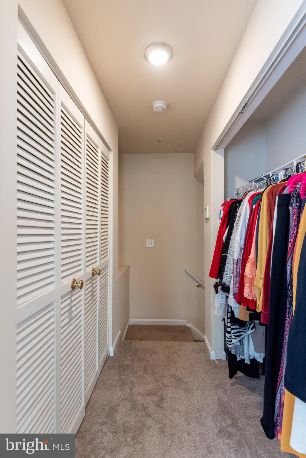 CLOVERLEAF COMMONS - Residential