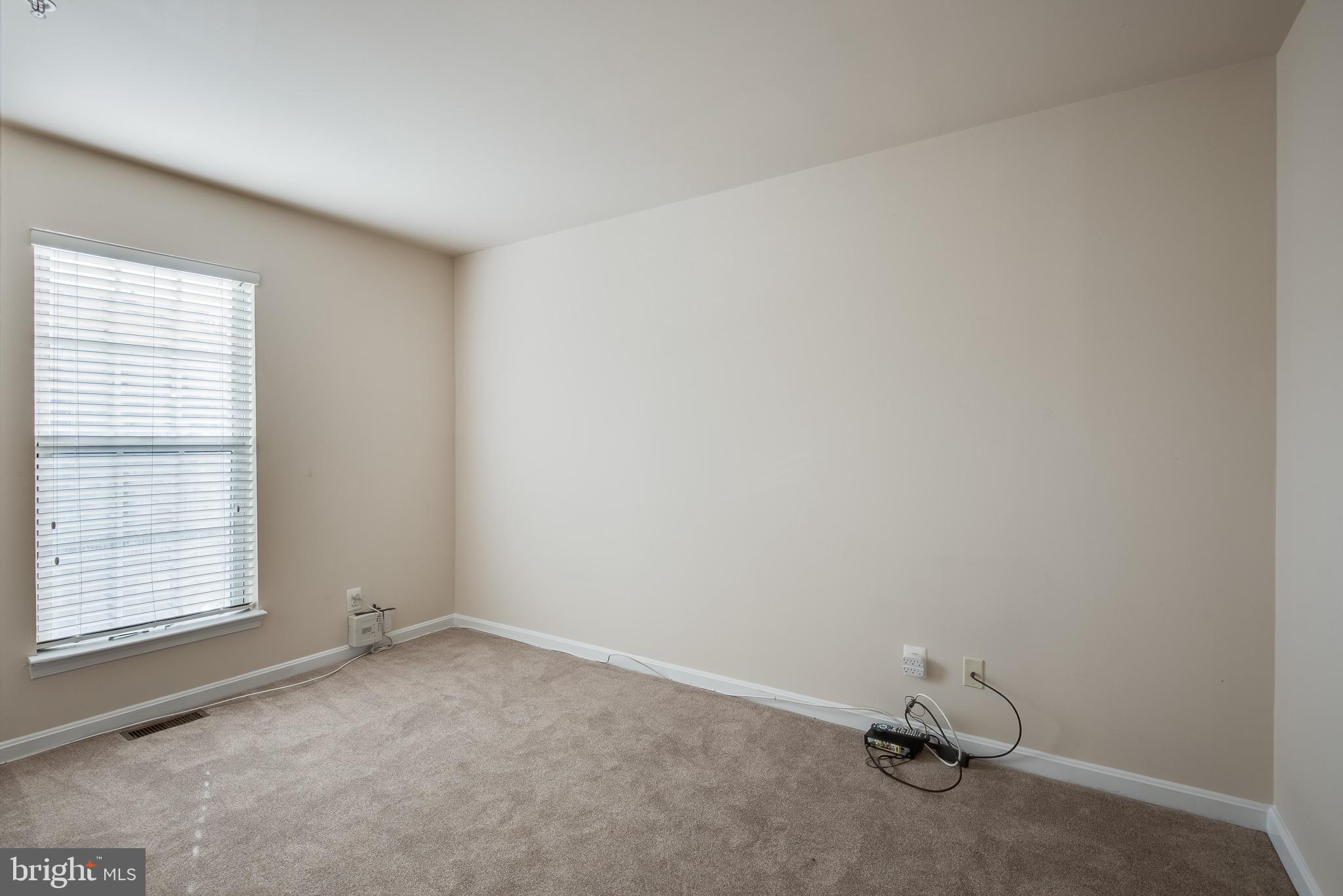 CLOVERLEAF COMMONS - Residential