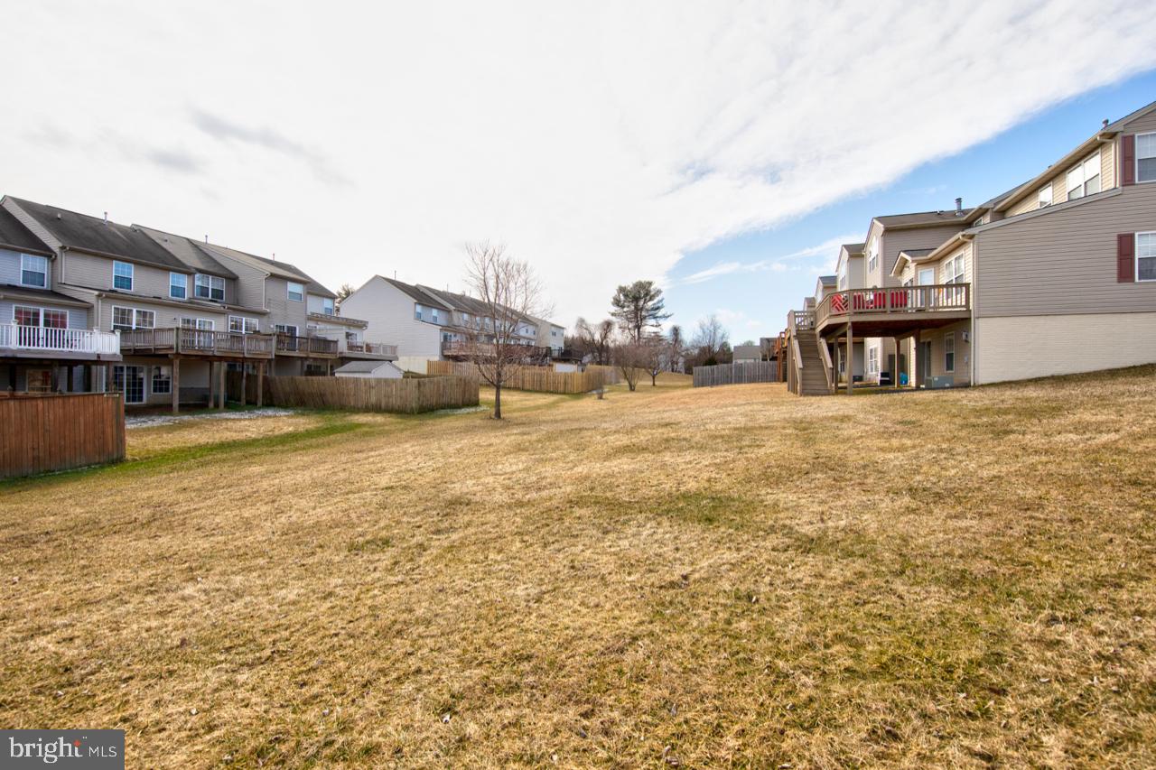 CONSTANT FRIENDSHIP - Residential