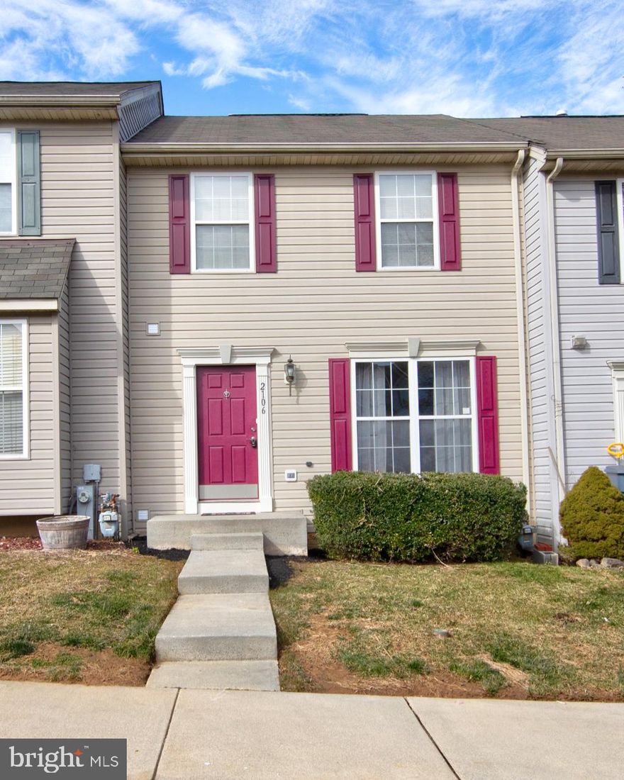 RECENTLY REMODELED & MOVE IN READY*Hurry to see this super sized town home featuring 3 bedrooms, 2 full baths, 2 half baths & 2 level bump out*Upgraded kitchen includes granite counters, brand new SS appliances, large corner pantry & plenty of kitchen table space*Large main level living room + family room off of kitchen w/ sliders leading to spacious deck*Master suite has vaulted ceilings, large walk in closet & full master bath*Fully finished lower level with recreation room, storage room, brand new 1/2 bath & walk out to backyard*UPDATES INCLUDE KITCHEN, BATHS, LOWER LEVEL, FRESH PAINT, NEW ROOF & NEW FLOORING THROUGH OUT*This home is a 10+