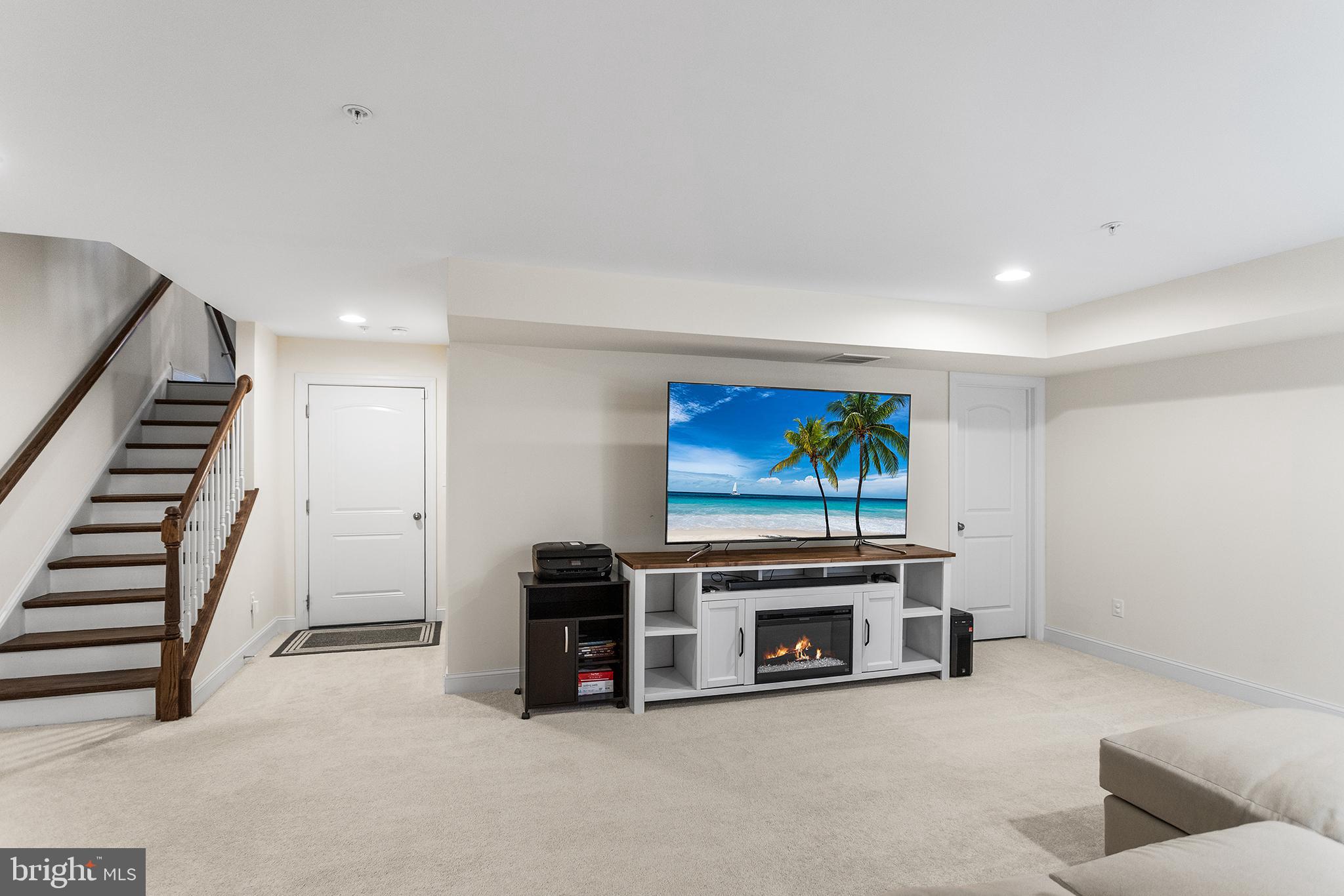THE RES AT ROSE TREE - Residential