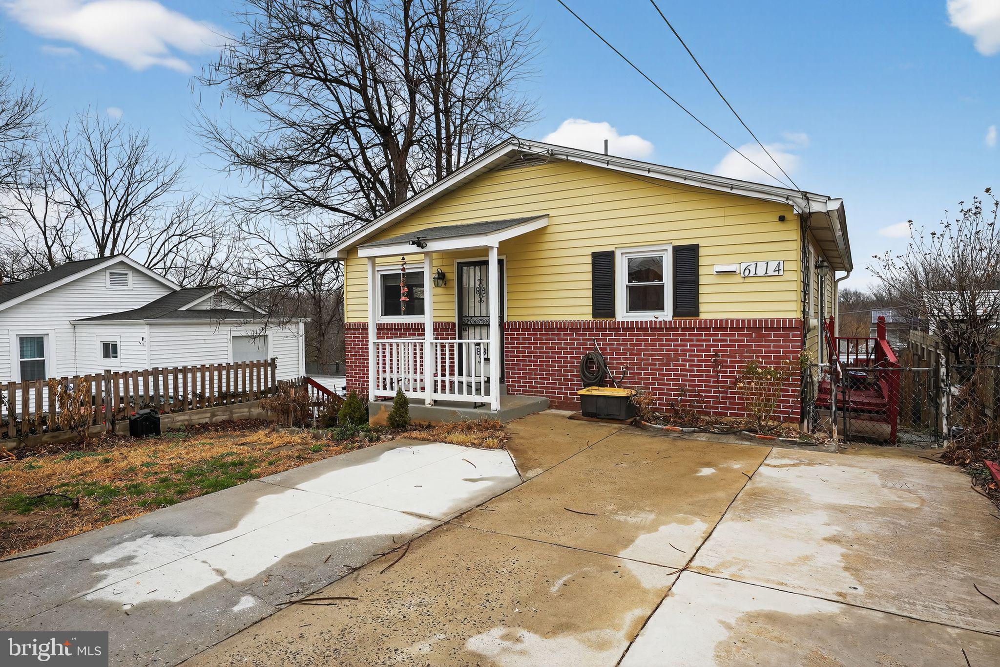 COLUMBIA HIGHLANDS - Residential