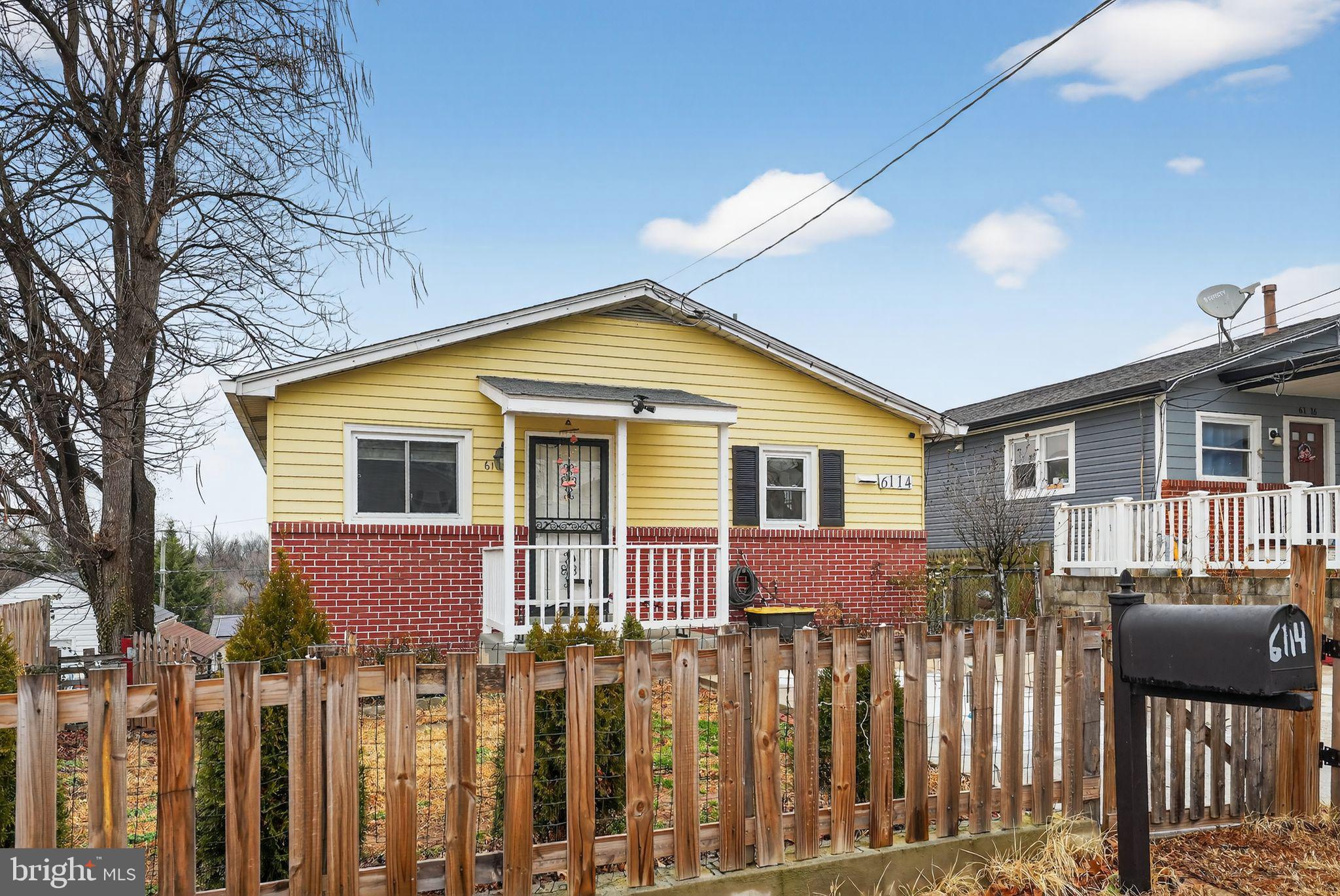 COLUMBIA HIGHLANDS - Residential