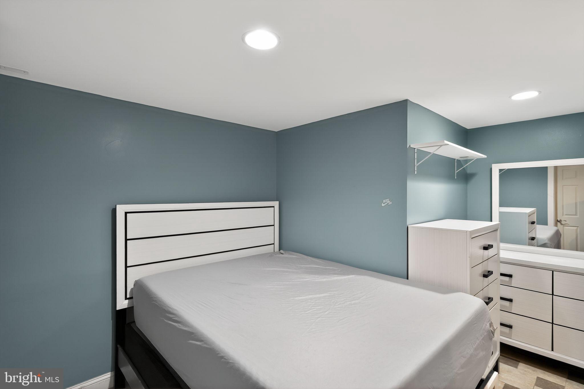 COLUMBIA HIGHLANDS - Residential