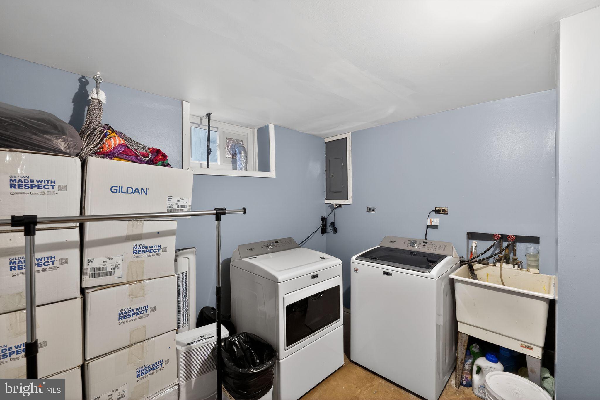 COLUMBIA HIGHLANDS - Residential