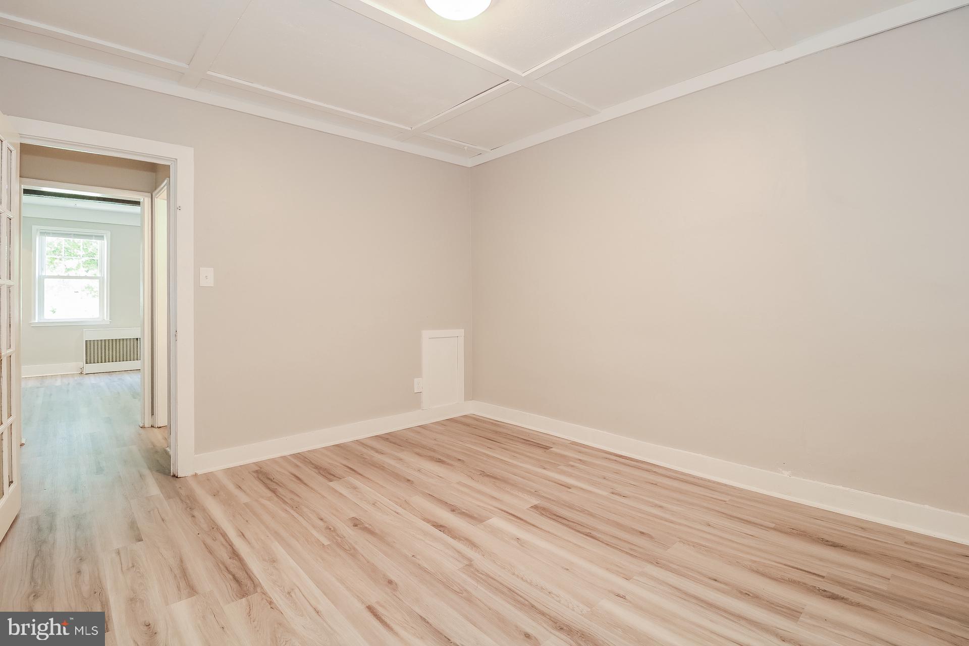 HAWTHORNE - Residential Lease