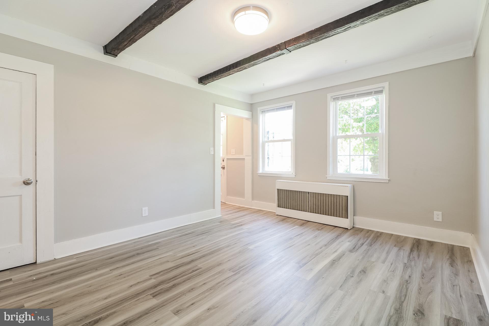 HAWTHORNE - Residential Lease