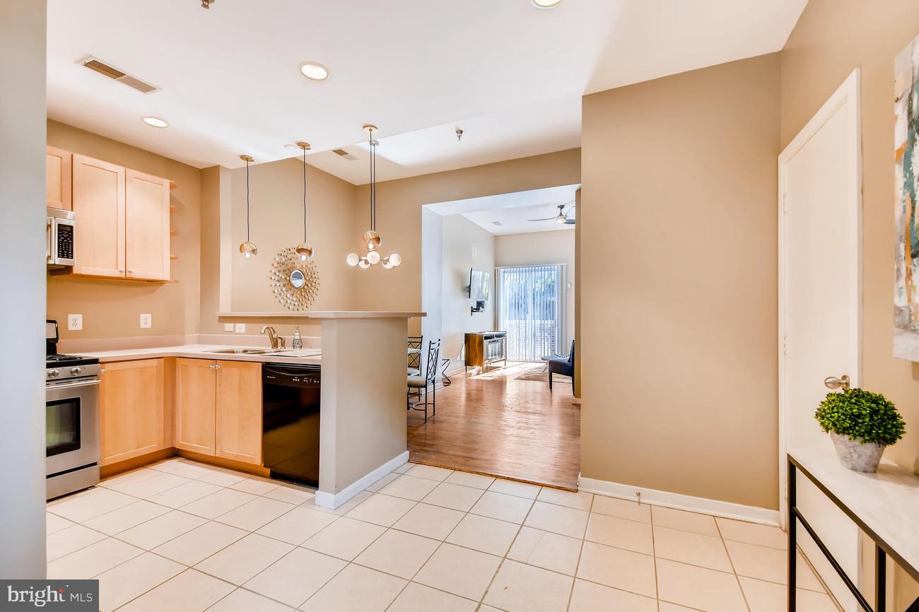 1726 ALICEANNA STREET 102-SB