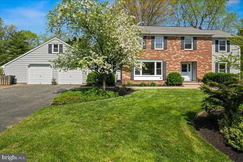 5 PINEWOOD COURT WEST WINDSOR NJ 08550