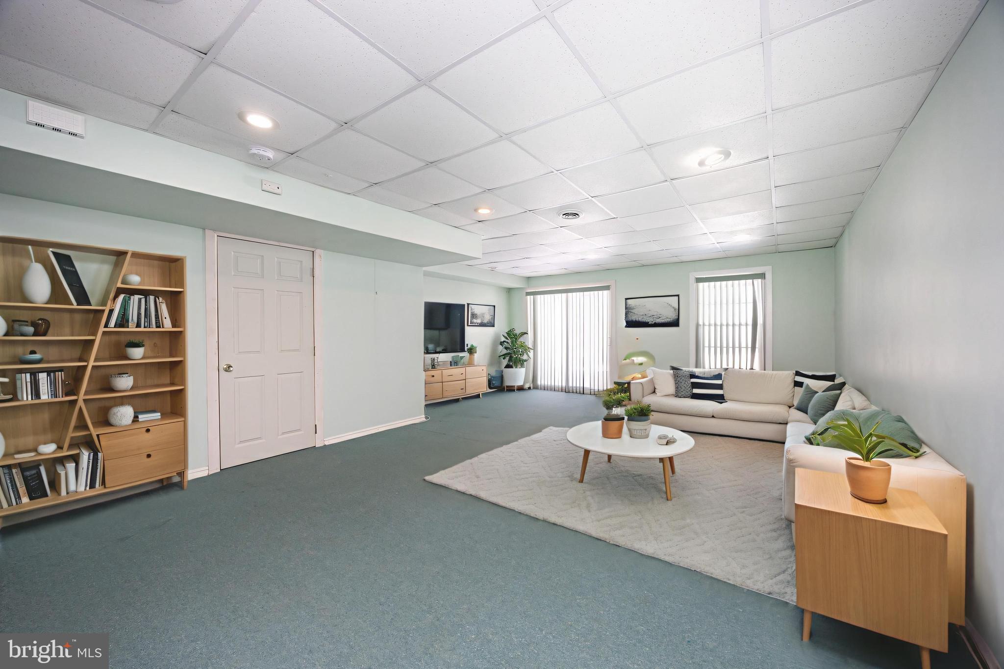 SPRING VALLEY - Residential