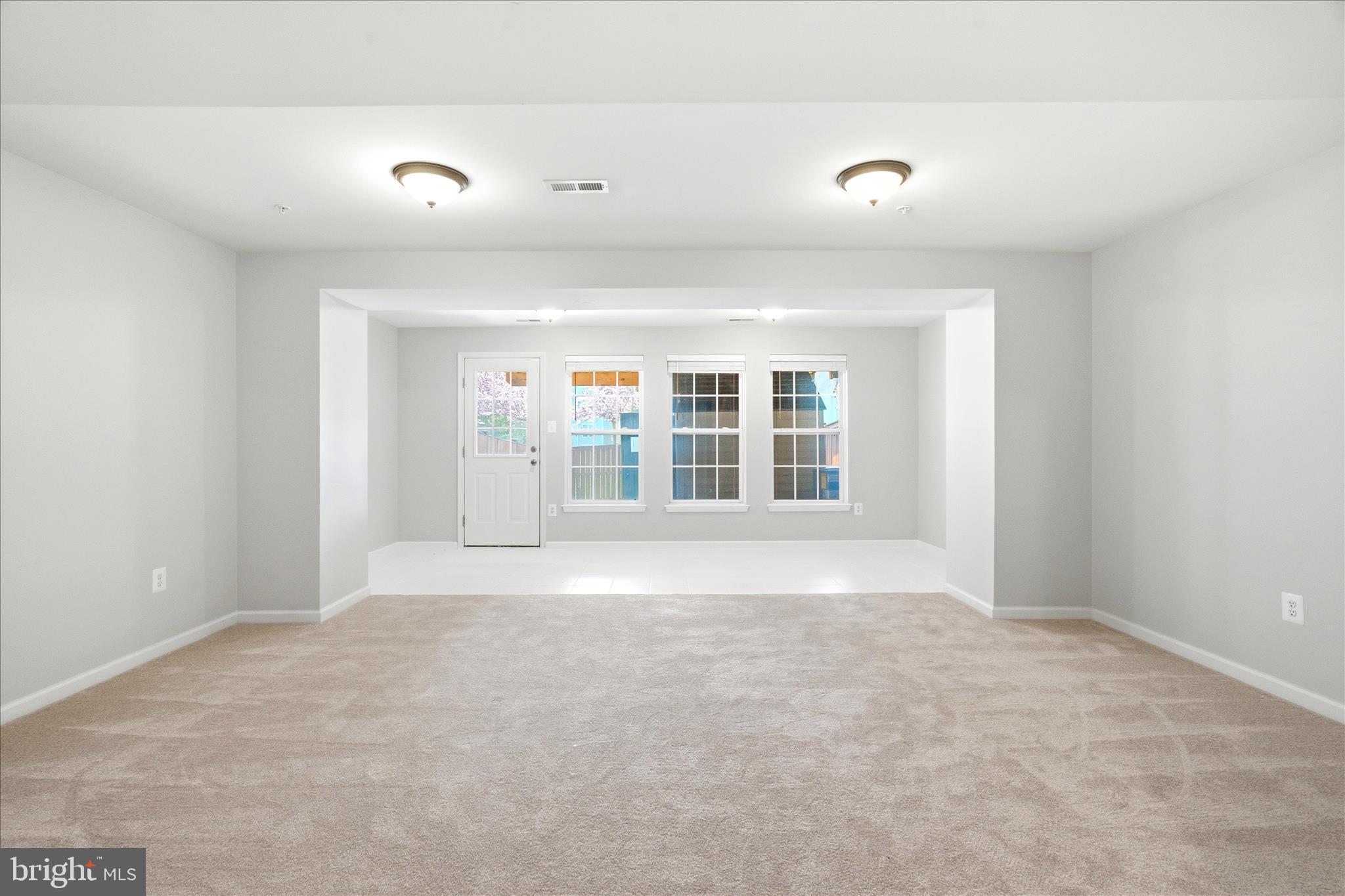 WELLINGTON TRACE - Residential