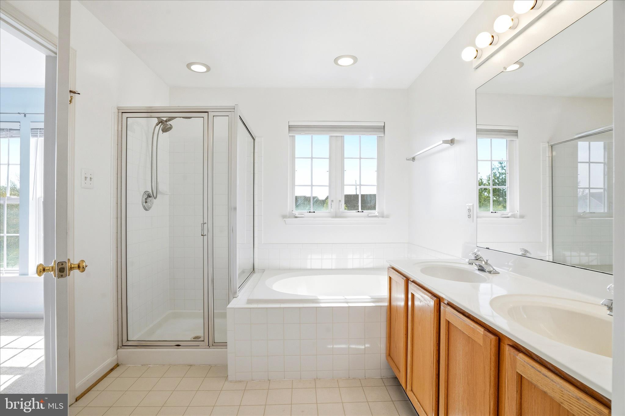 WELLINGTON TRACE - Residential