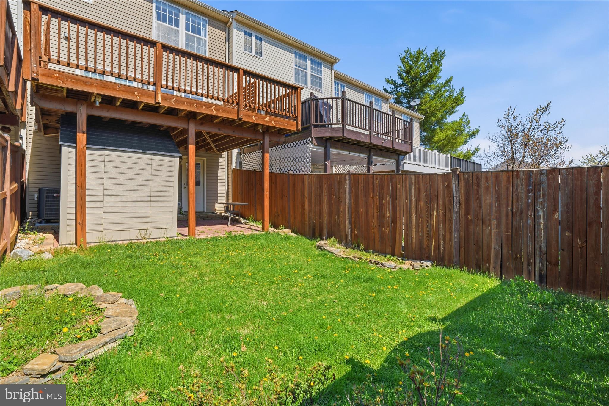 WELLINGTON TRACE - Residential