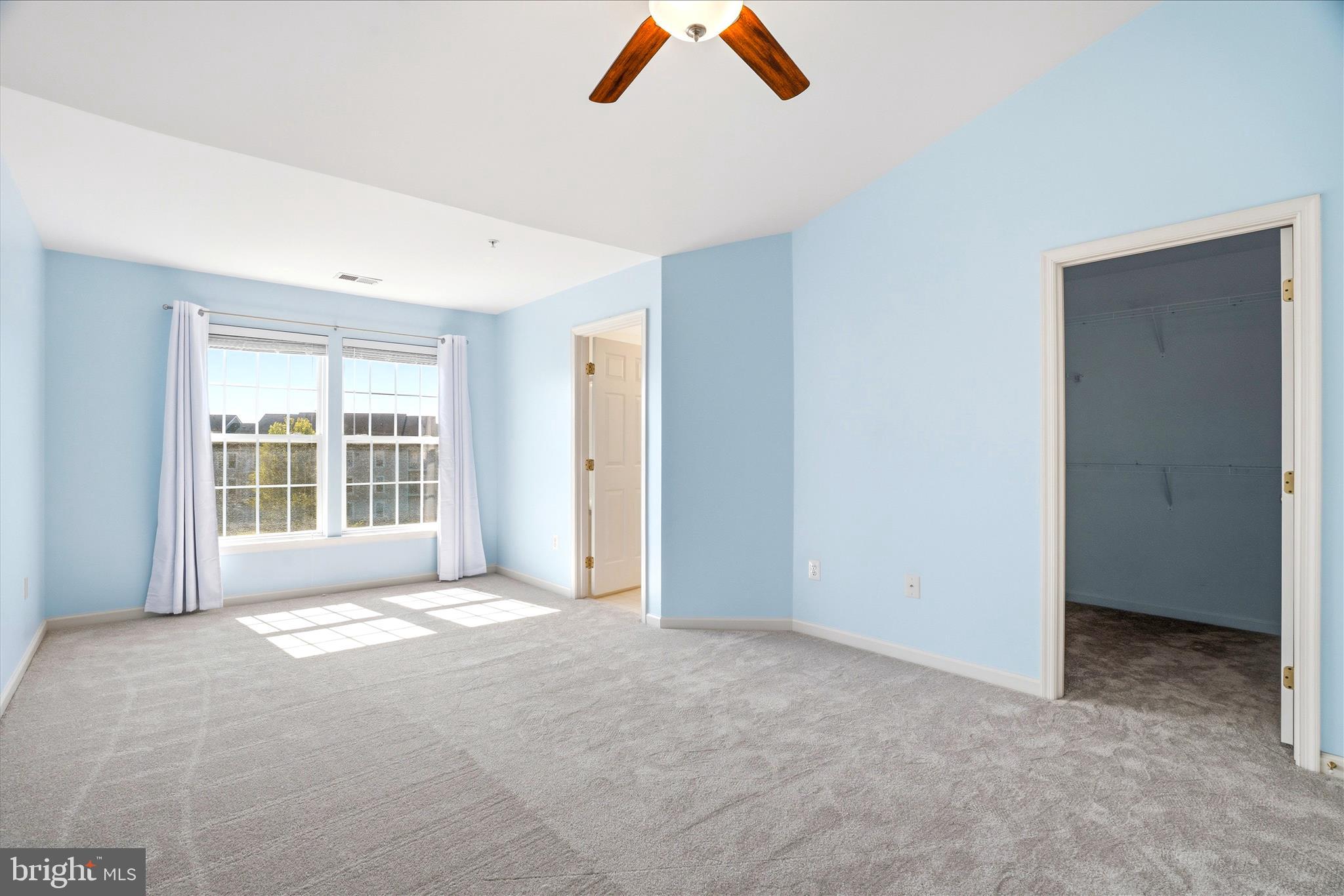 WELLINGTON TRACE - Residential