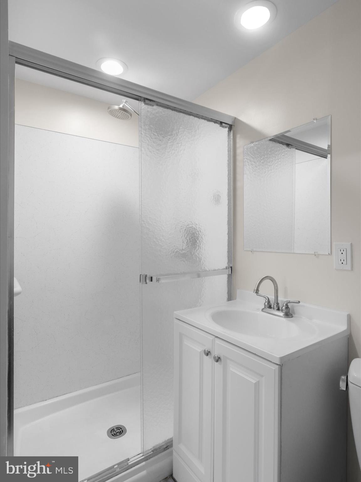 ENGLANDBORO - Residential Lease