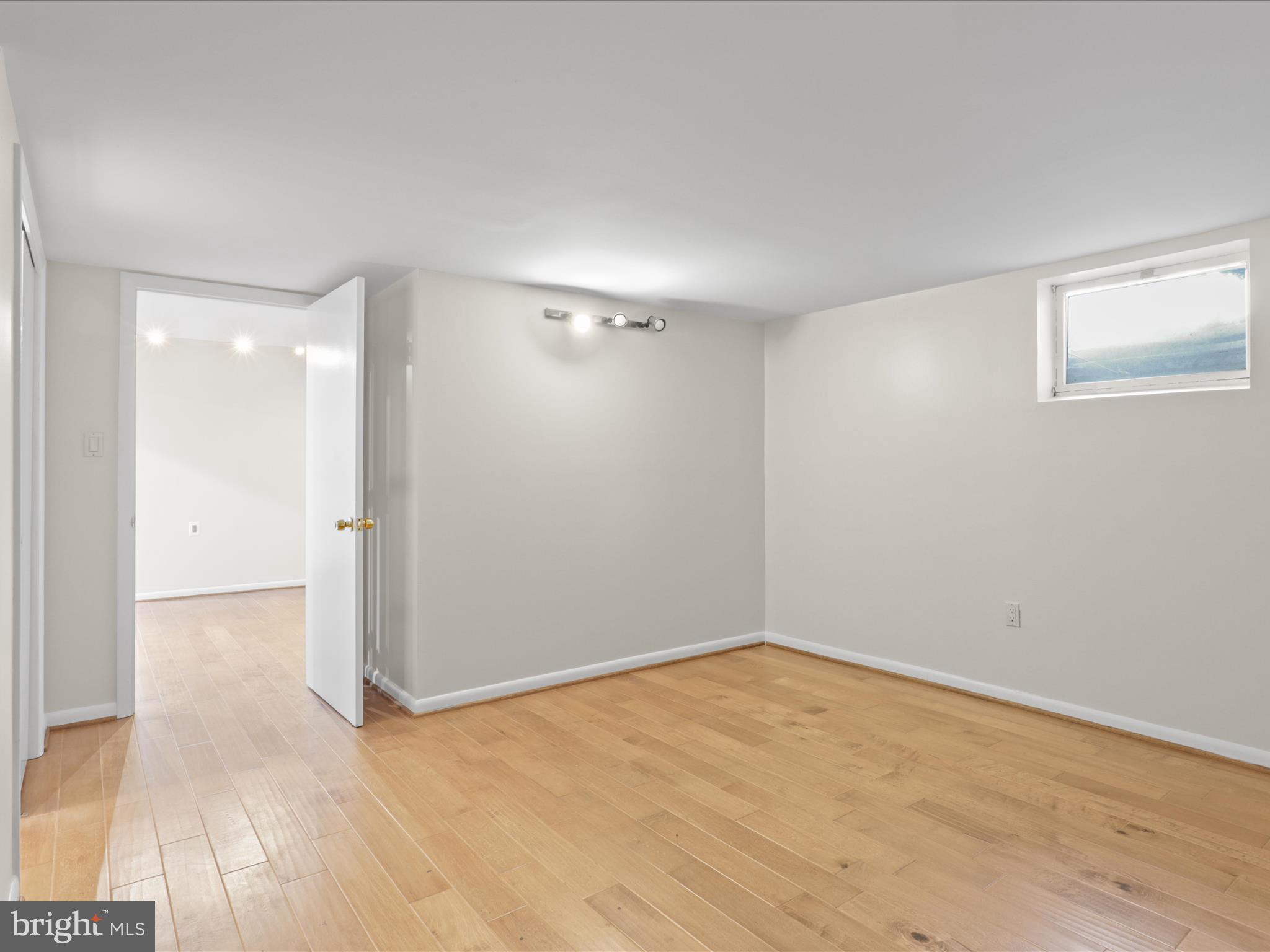 ENGLANDBORO - Residential Lease