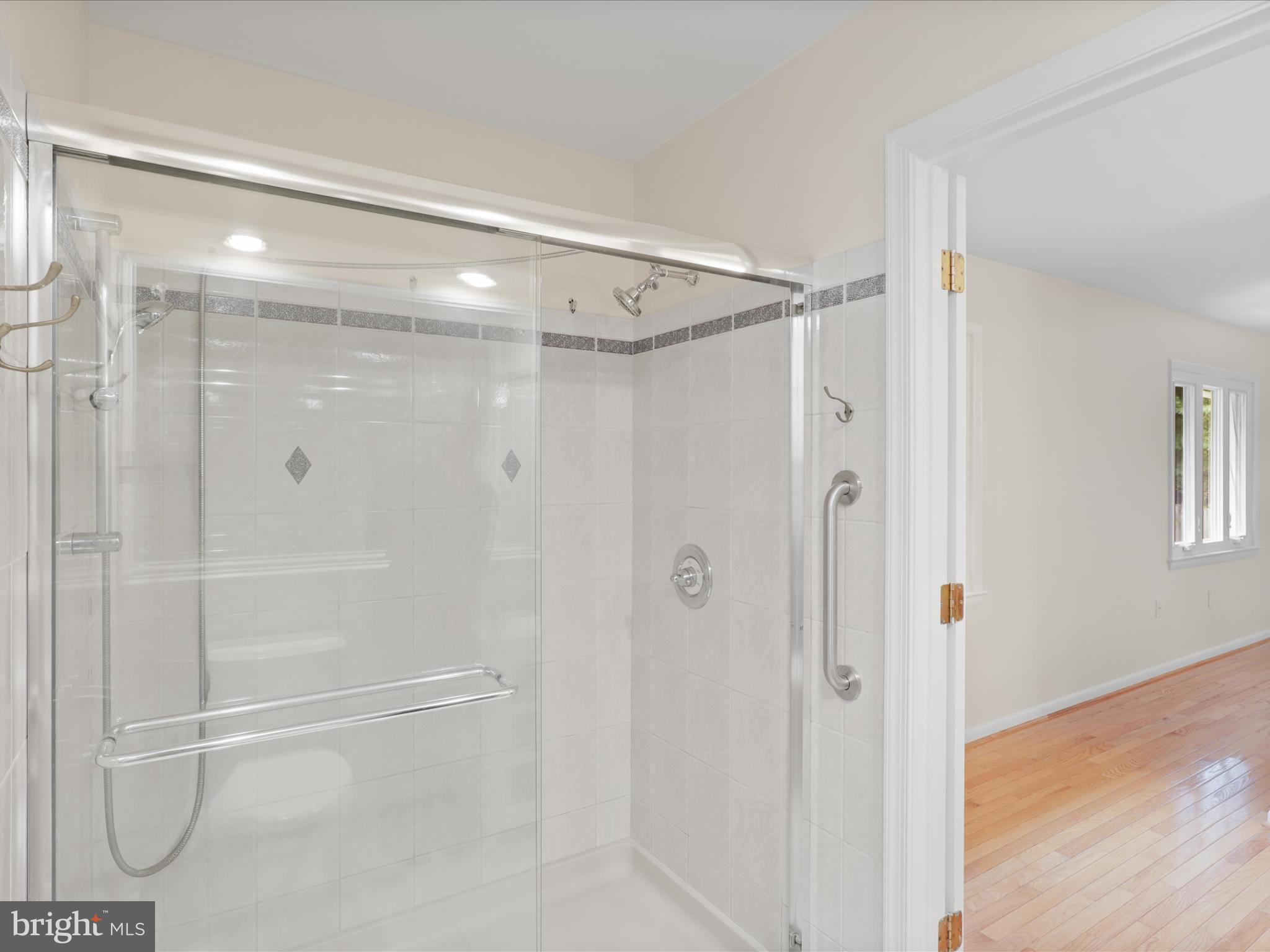 ENGLANDBORO - Residential Lease