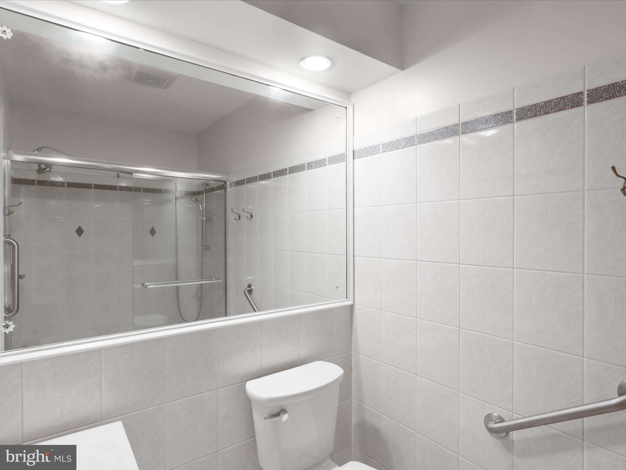 ENGLANDBORO - Residential Lease