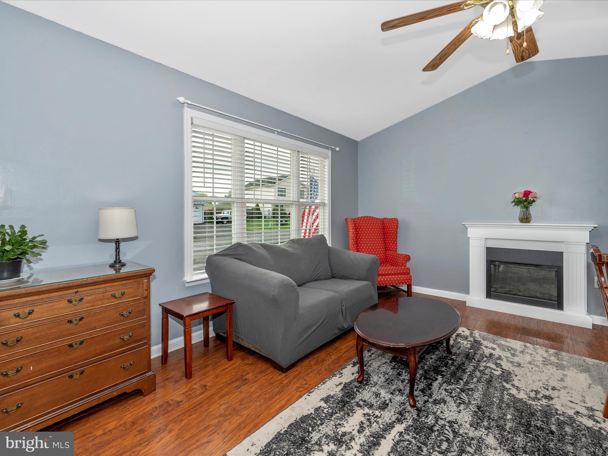 HARVEST GLEN - Residential