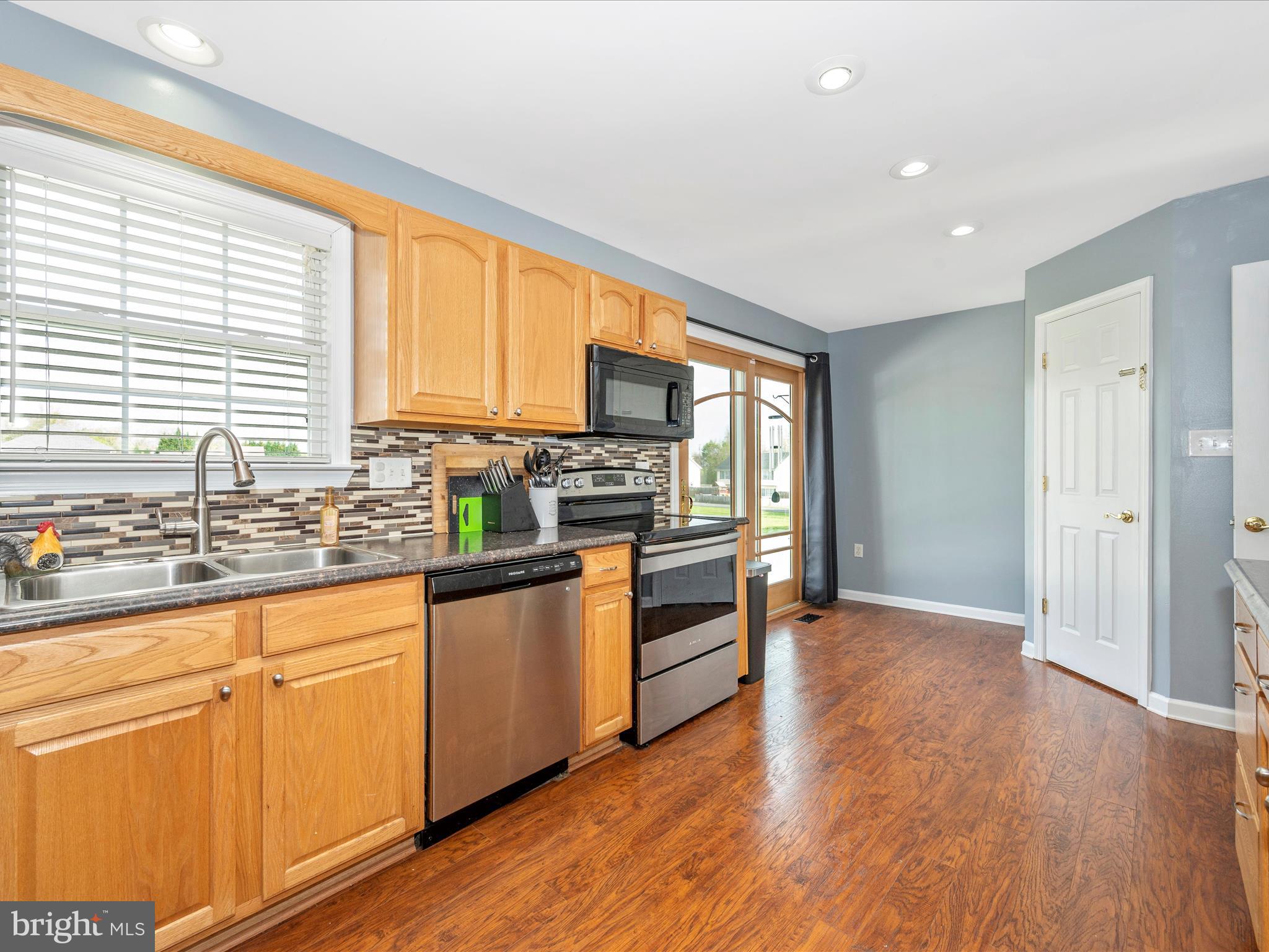 HARVEST GLEN - Residential