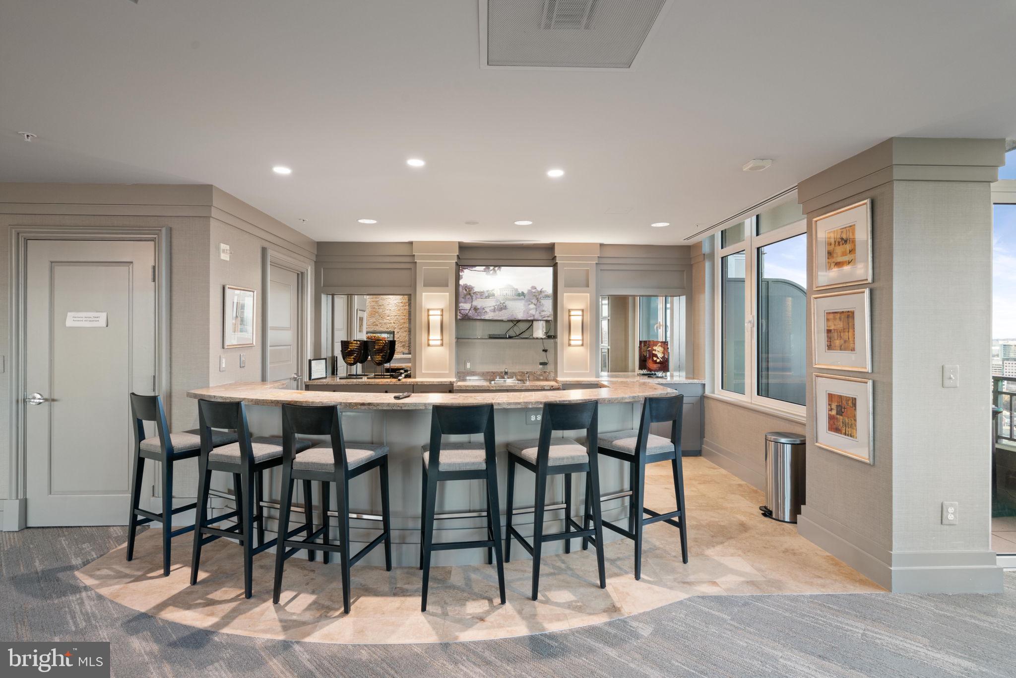 ONE PARK CREST CONDOMINIUM - Residential