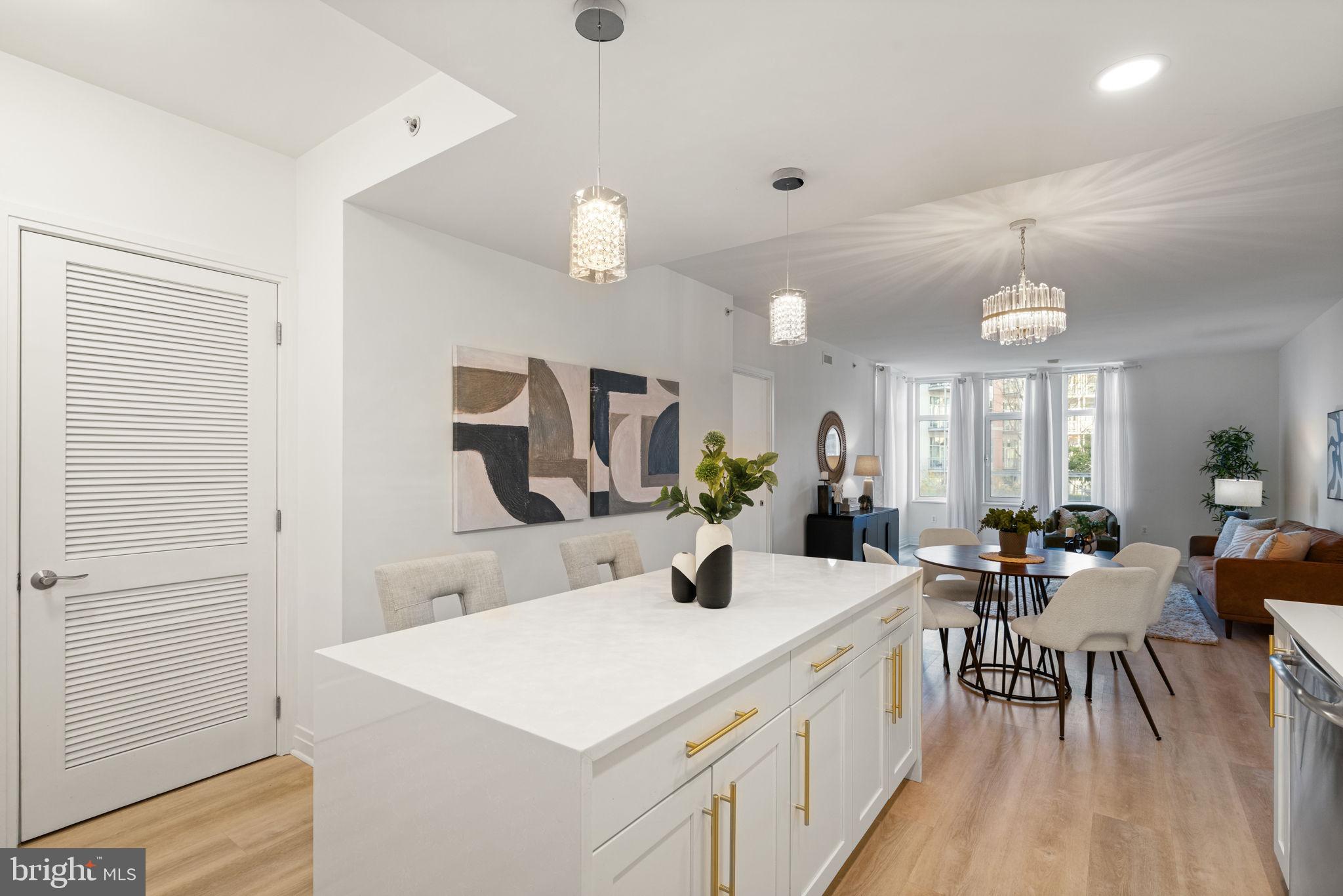 ONE PARK CREST CONDOMINIUM - Residential